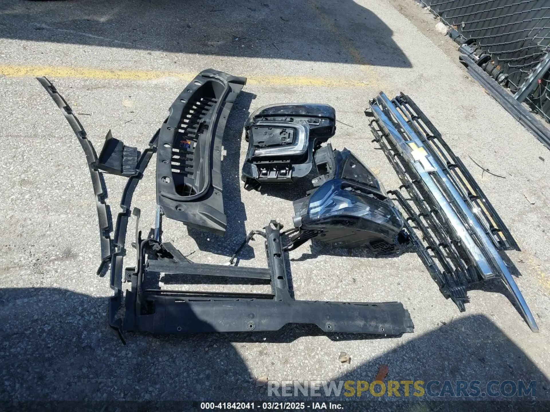 12 fotografías del automóvil dañado 1GNSKNKD9RR243371 CHEVROLET TAHOE 2024