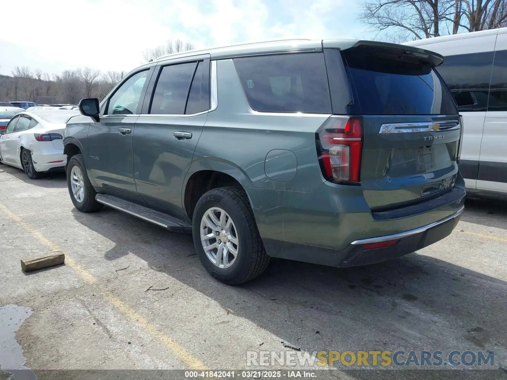 3 fotografías del automóvil dañado 1GNSKNKD9RR243371 CHEVROLET TAHOE 2024