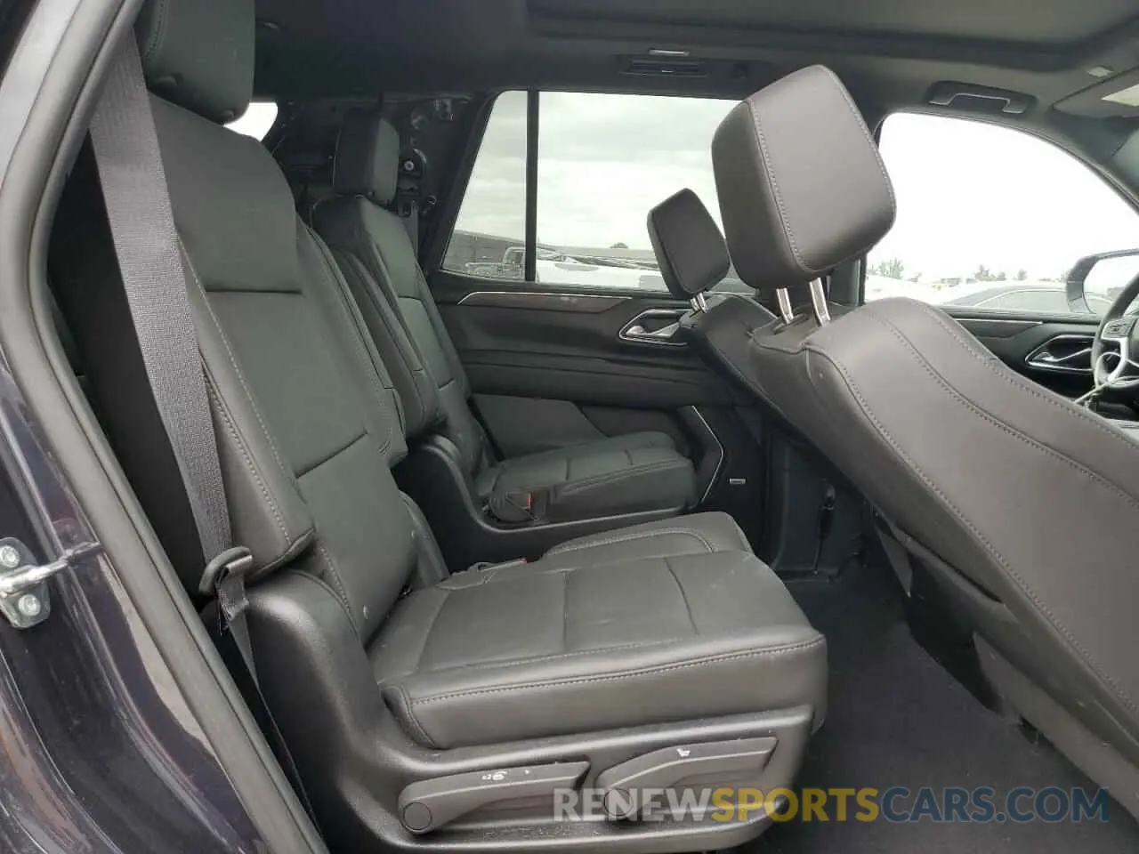 11 fotografías del automóvil dañado 1GNSKPKD2RR274635 CHEVROLET TAHOE 2024