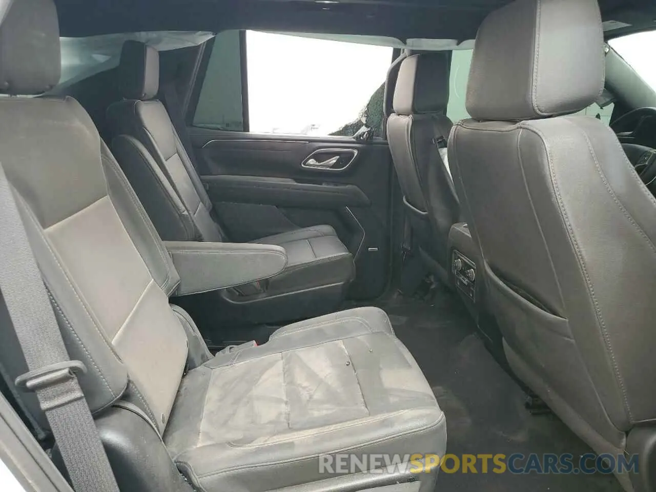 11 fotografías del automóvil dañado 1GNSKPKD6RR173484 CHEVROLET TAHOE 2024