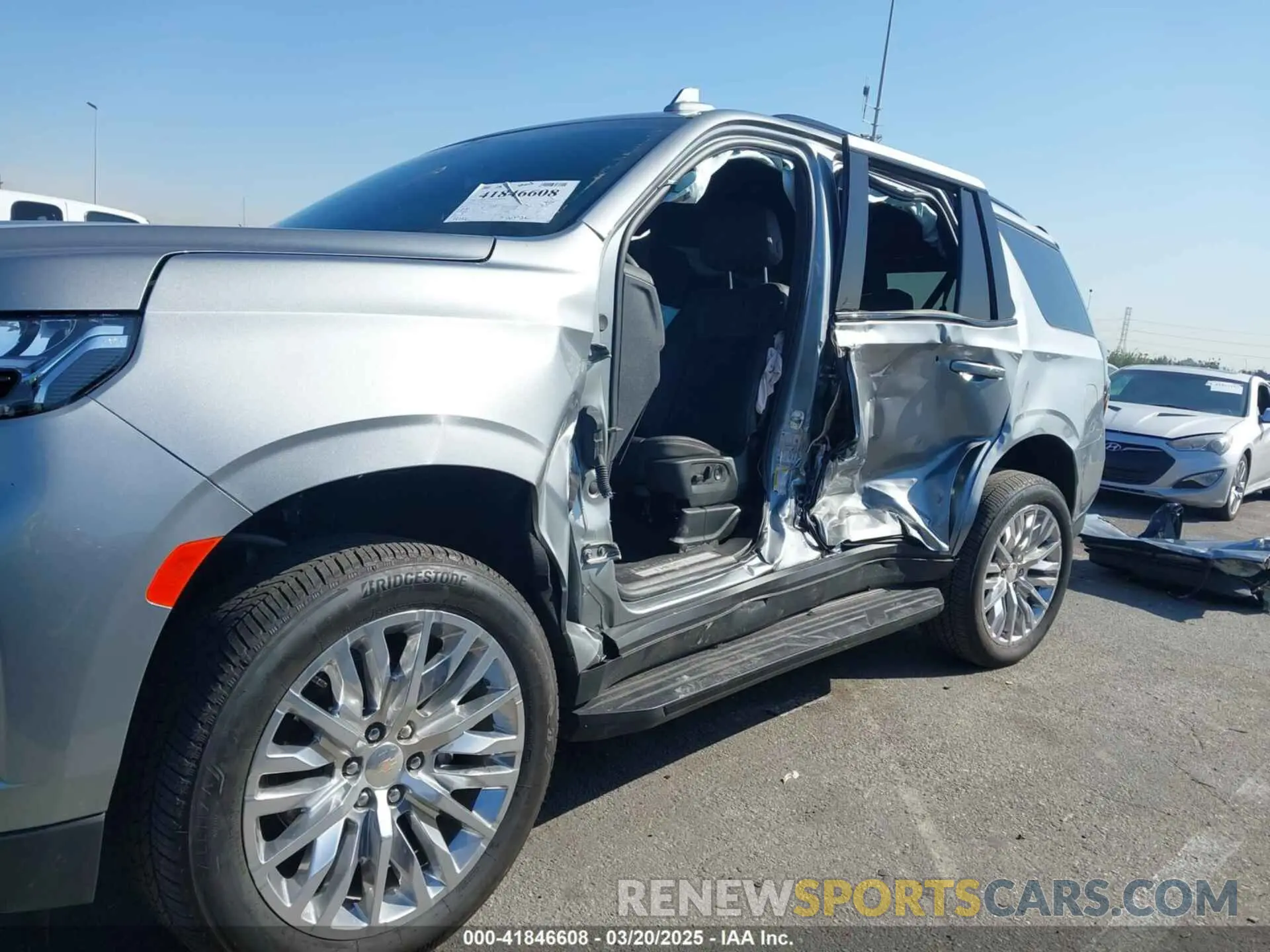 6 fotografías del automóvil dañado 1GNSKRKD0RR184699 CHEVROLET TAHOE 2024