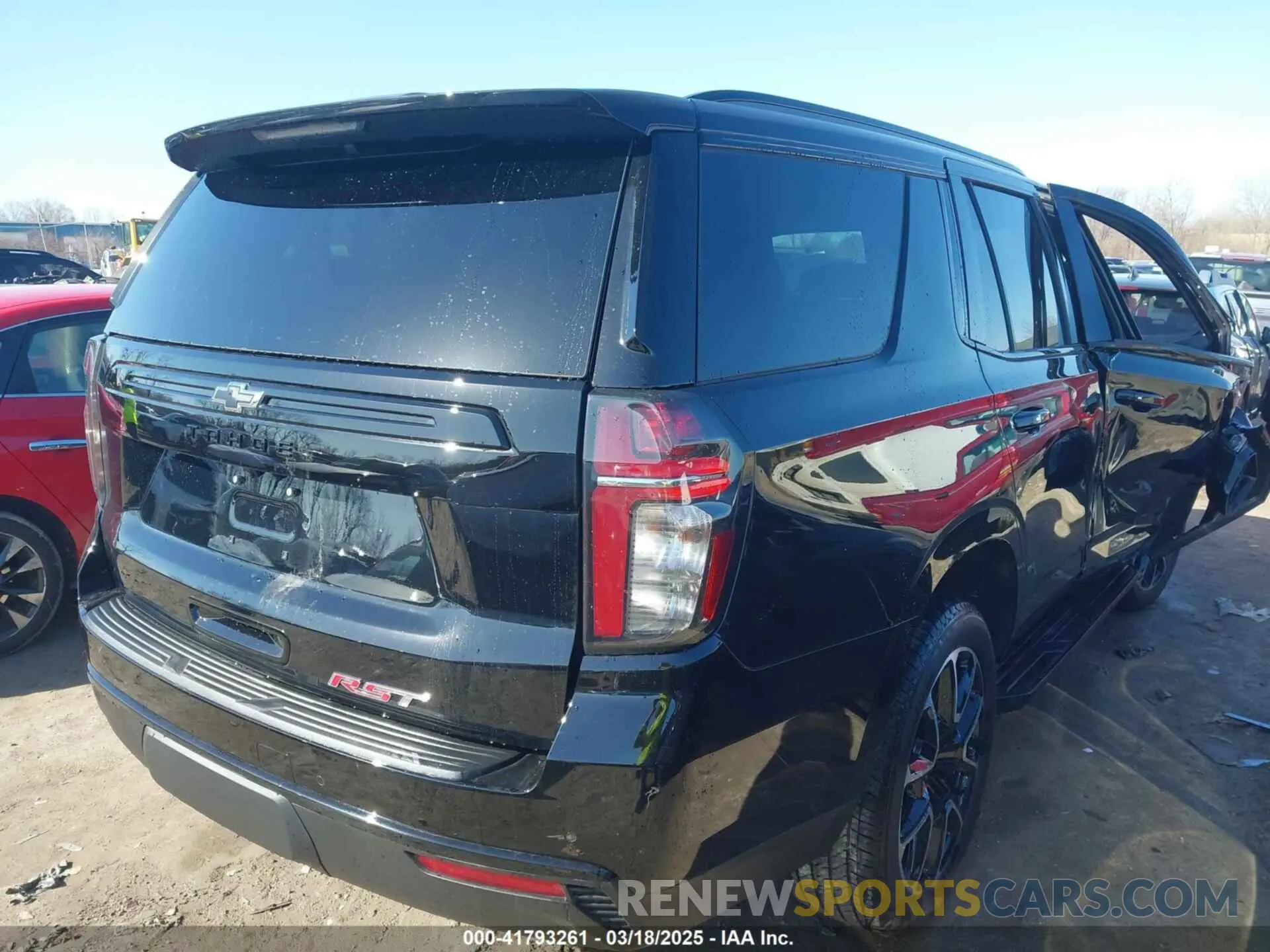 4 fotografías del automóvil dañado 1GNSKRKD0RR416850 CHEVROLET TAHOE 2024
