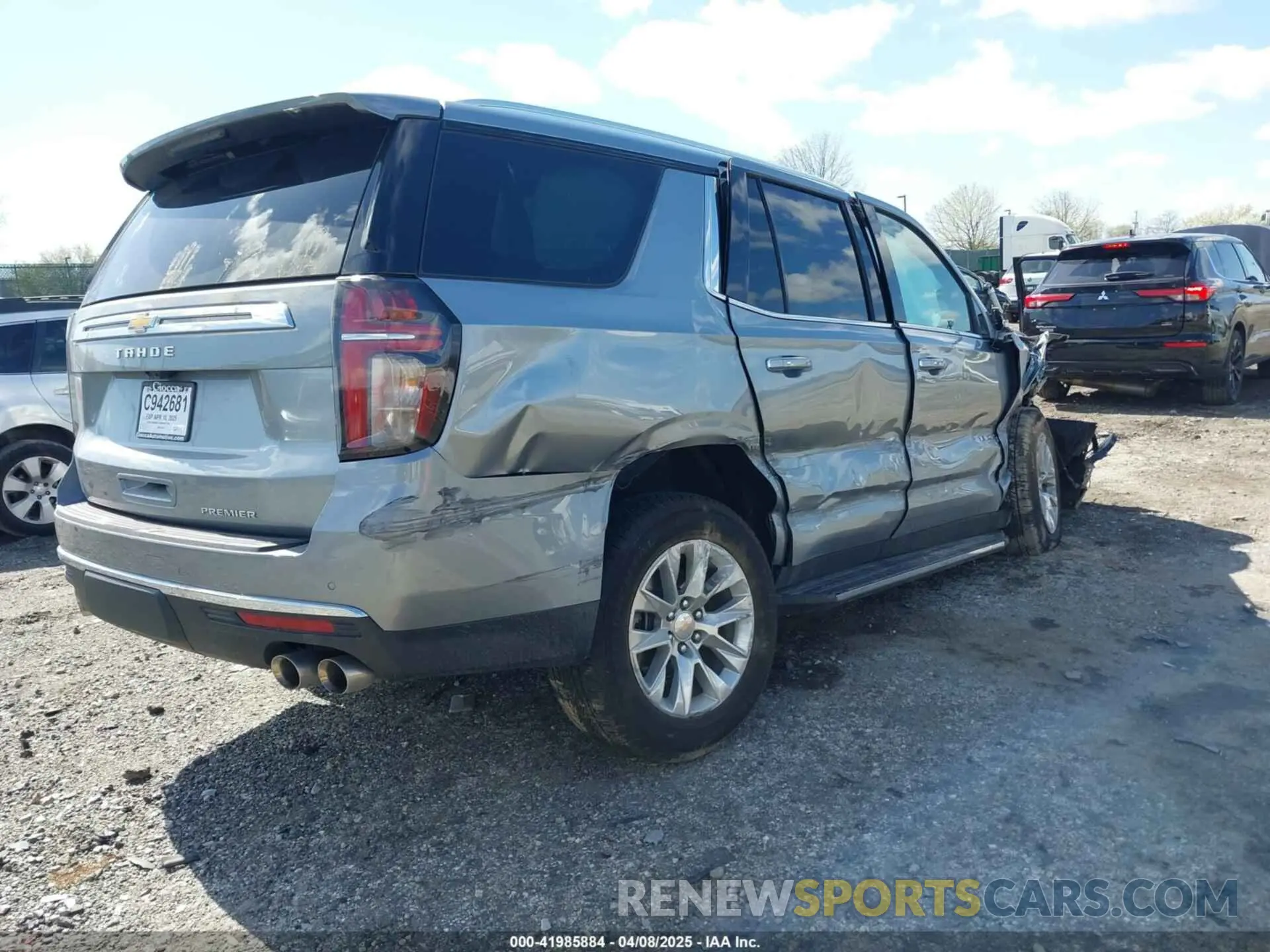 4 fotografías del automóvil dañado 1GNSKSKDXRR298359 CHEVROLET TAHOE 2024