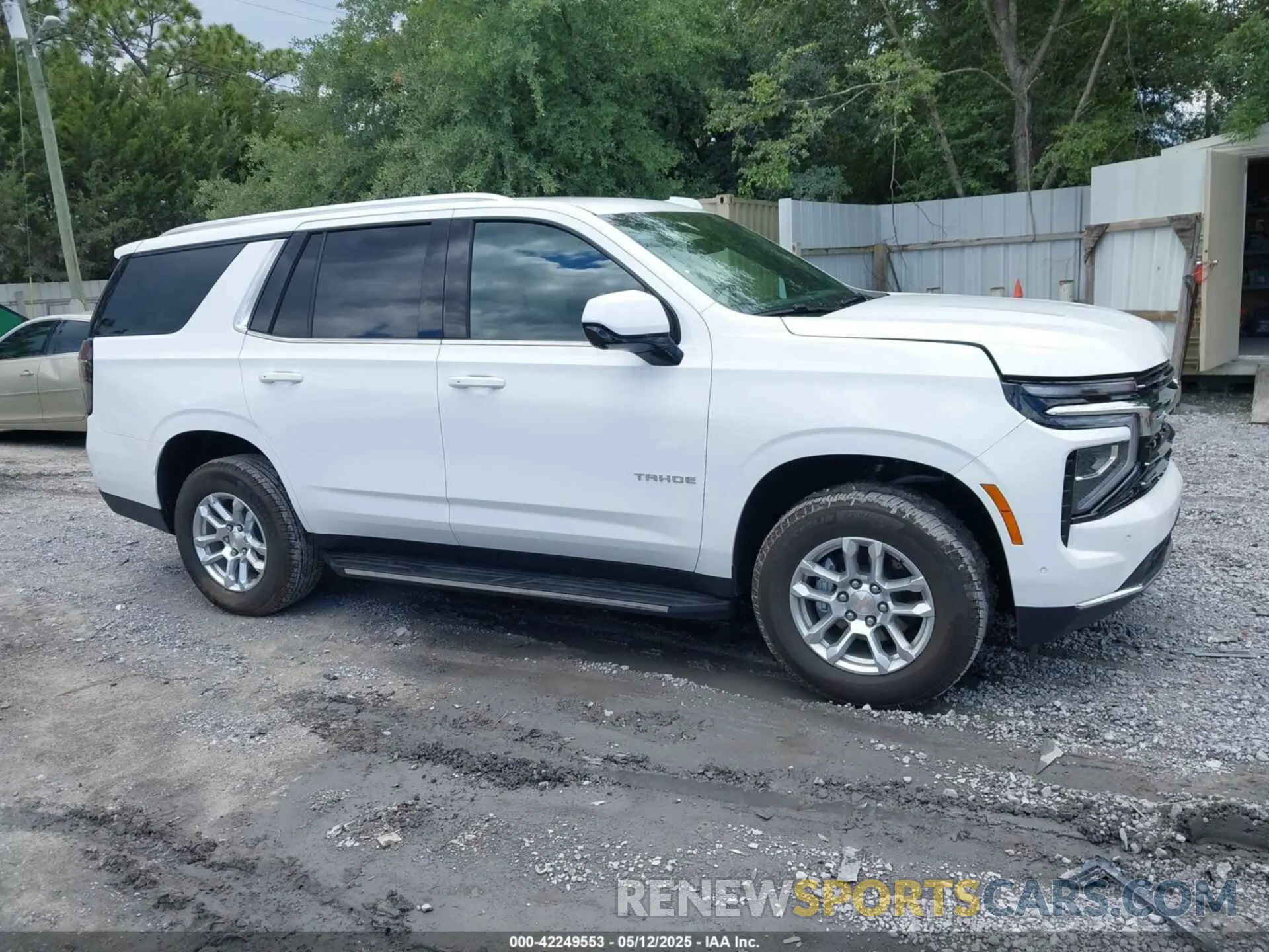 13 fotografías del automóvil dañado 1GNS5NRD4SR204271 CHEVROLET TAHOE 2025