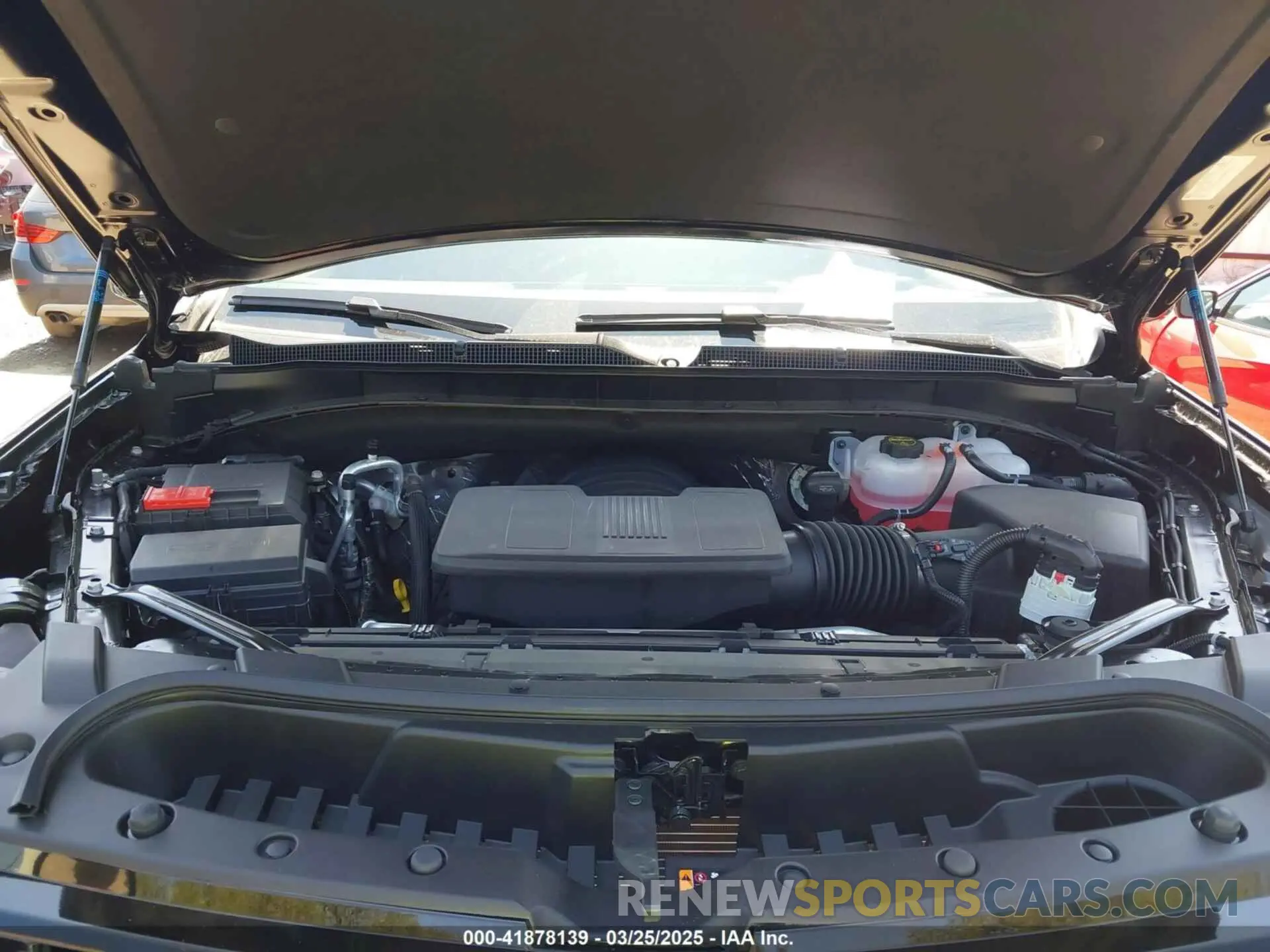 10 fotografías del automóvil dañado 1GNS5NRD5SR236730 CHEVROLET TAHOE 2025