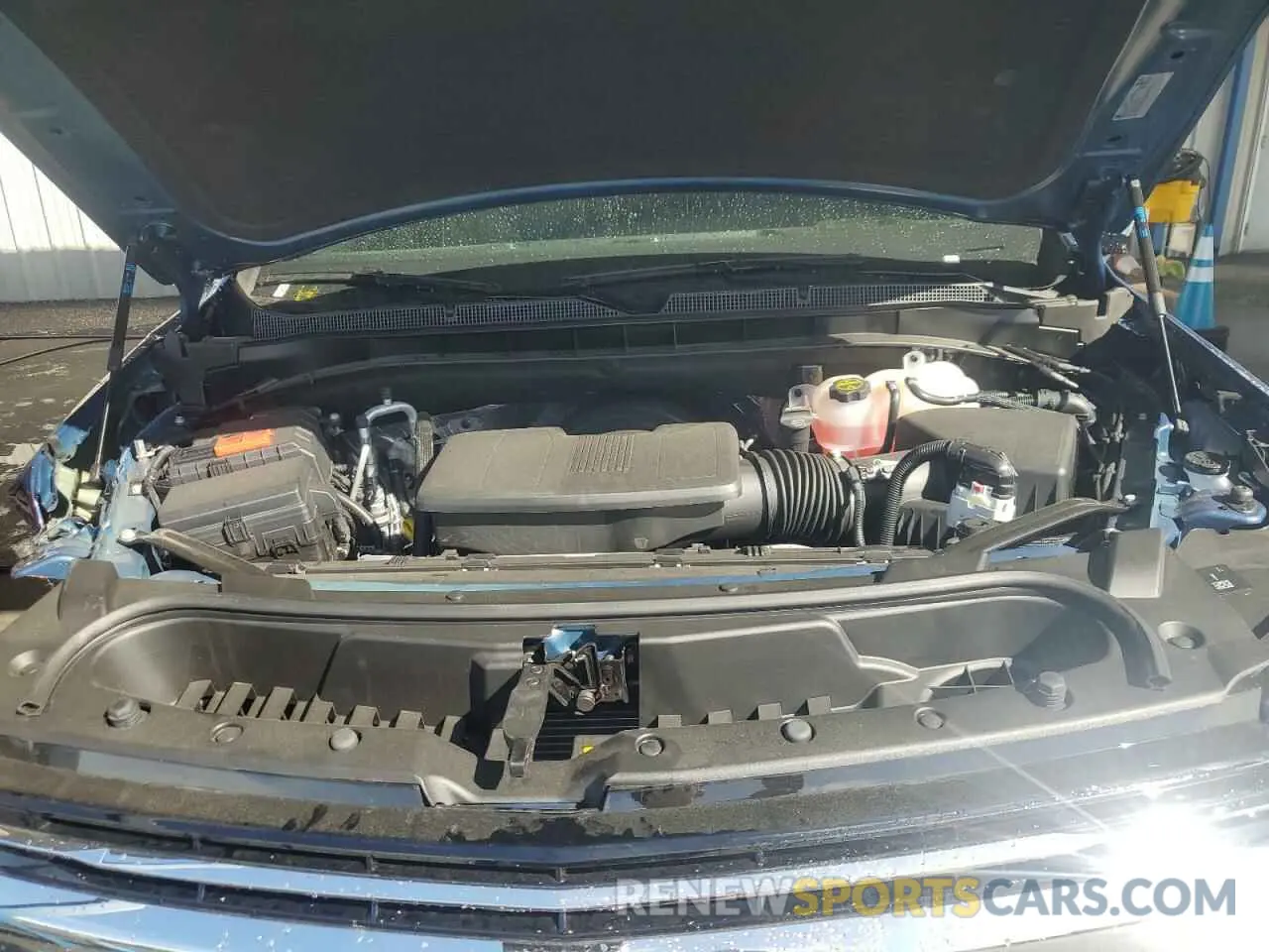 12 fotografías del automóvil dañado 1GNS5SRD2SR212027 CHEVROLET TAHOE 2025