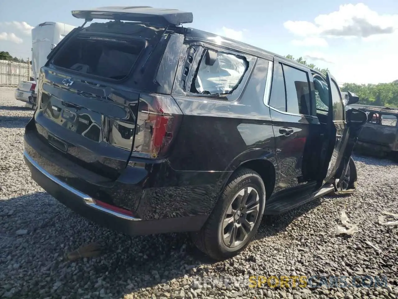 3 fotografías del automóvil dañado 1GNS6LED5SR191313 CHEVROLET TAHOE 2025