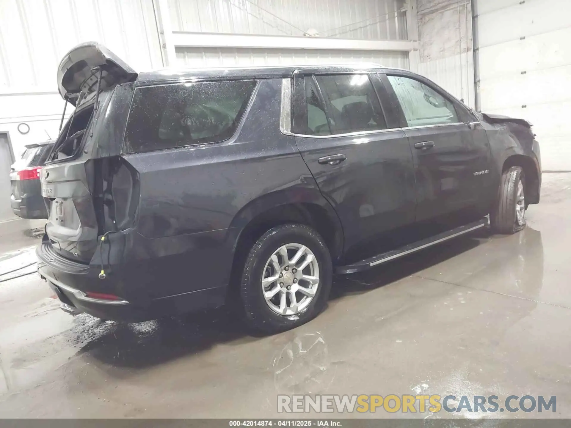 4 fotografías del automóvil dañado 1GNS6NRD6SR210053 CHEVROLET TAHOE 2025