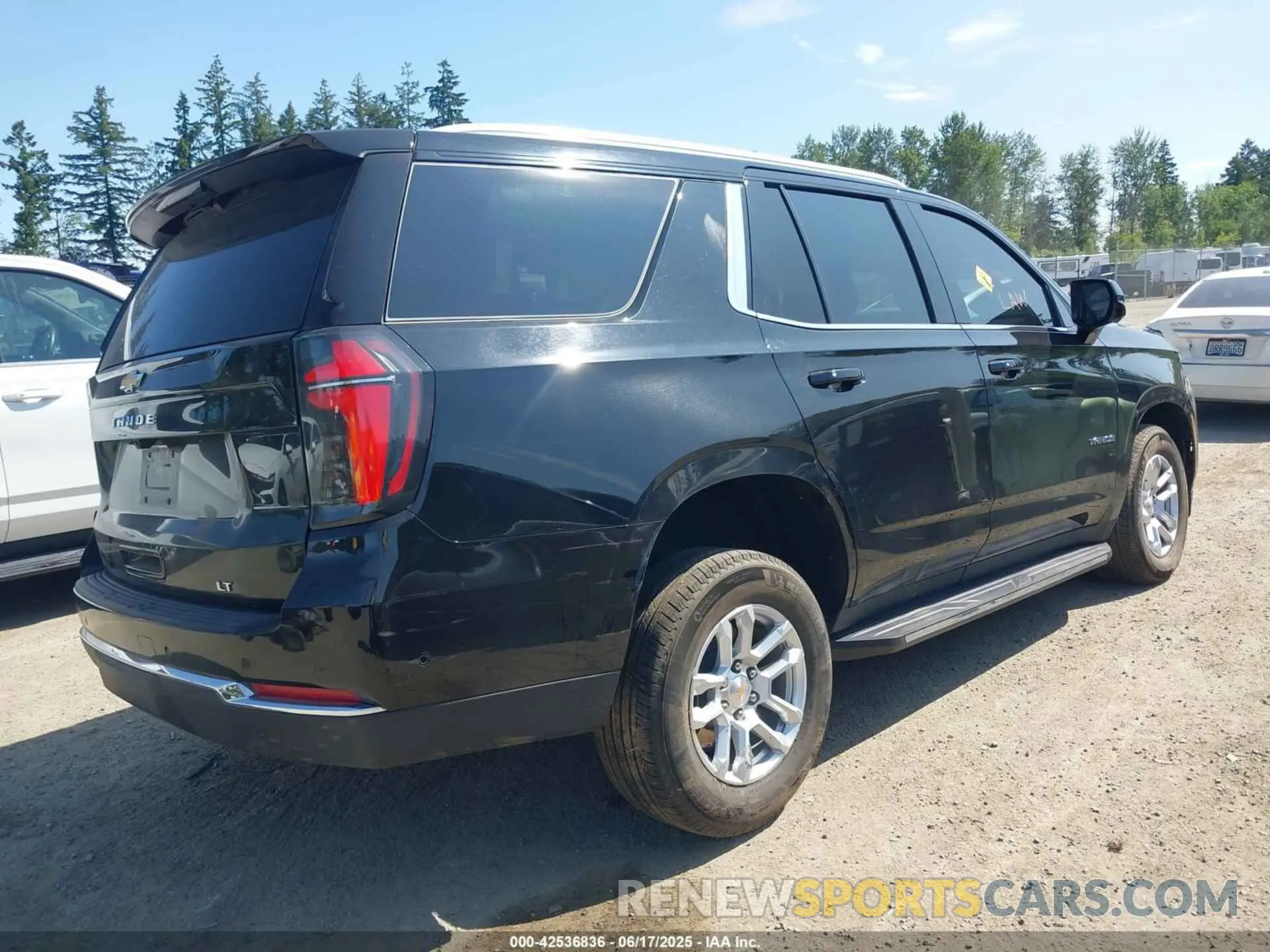 4 fotografías del automóvil dañado 1GNS6NRDXSR200383 CHEVROLET TAHOE 2025