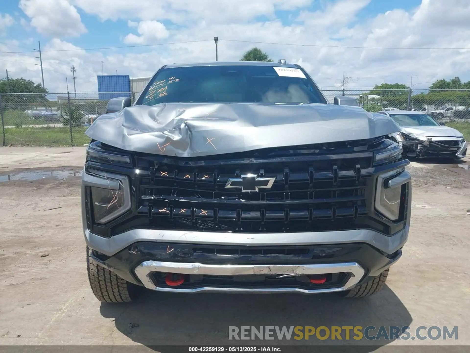 6 fotografías del automóvil dañado 1GNS6PRD3SR232930 CHEVROLET TAHOE 2025