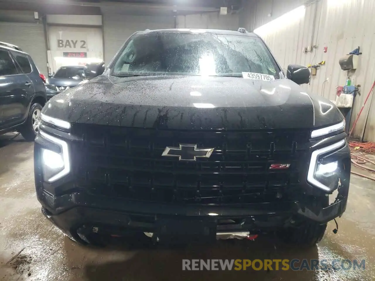 5 fotografías del automóvil dañado 1GNS6PRD8SR137179 CHEVROLET TAHOE 2025