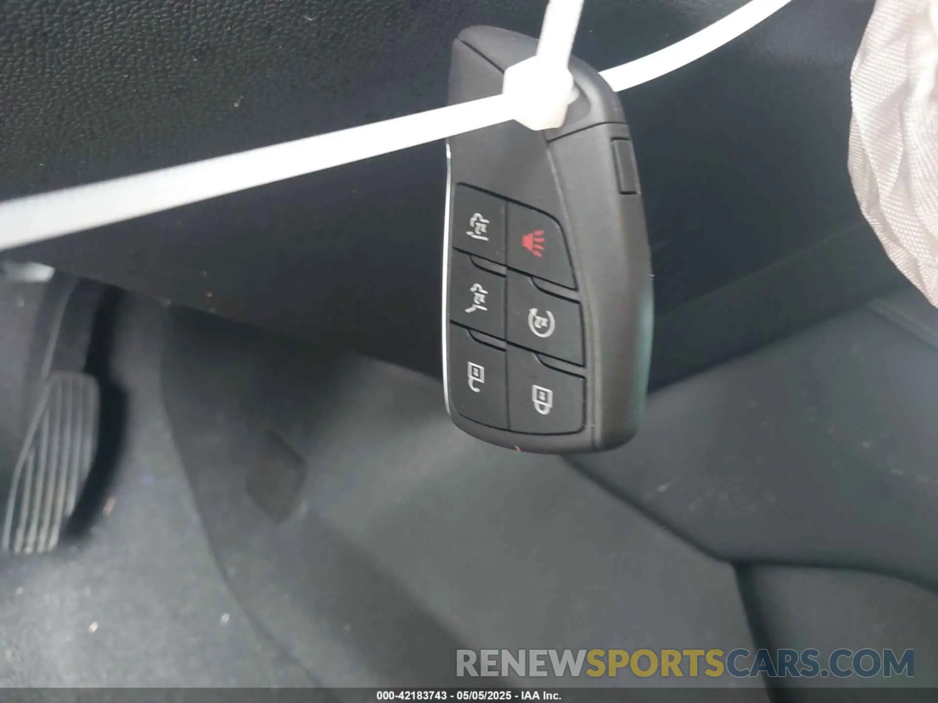 11 fotografías del automóvil dañado 1GNS6PRL3SR148260 CHEVROLET TAHOE 2025