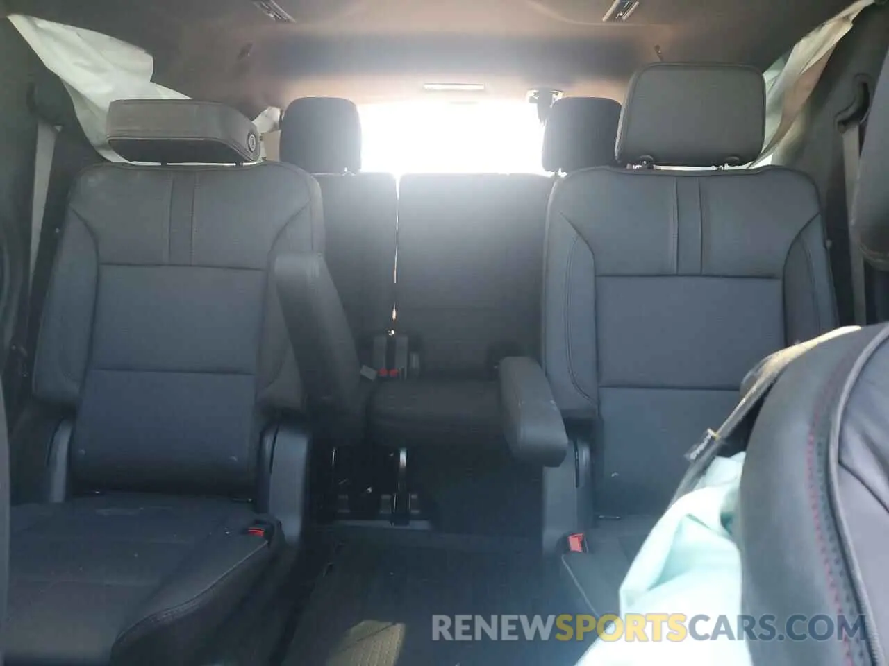 10 fotografías del automóvil dañado 1GNS6RRL6SR139158 CHEVROLET TAHOE 2025