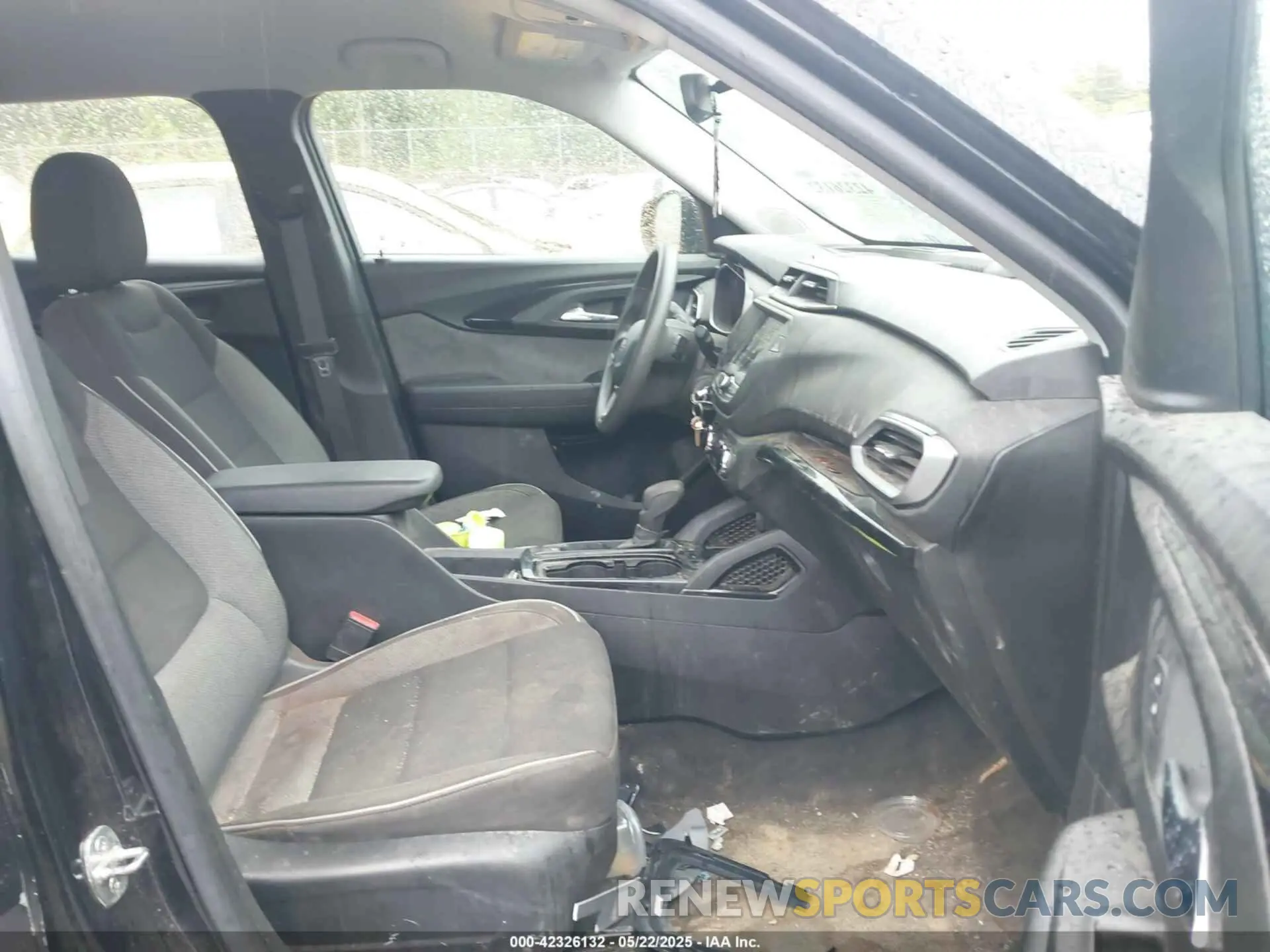 5 fotografías del automóvil dañado KL79MMS20MB150506 CHEVROLET TRAILBLAZER 2021