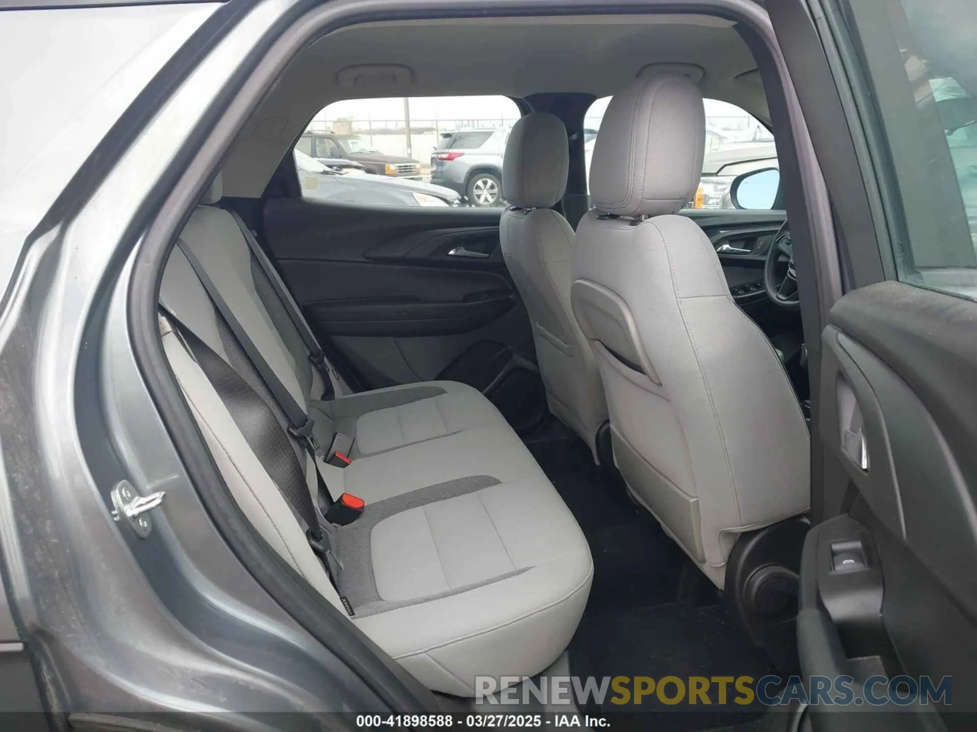 8 fotografías del automóvil dañado KL79MNSLXMB177386 CHEVROLET TRAILBLAZER 2021