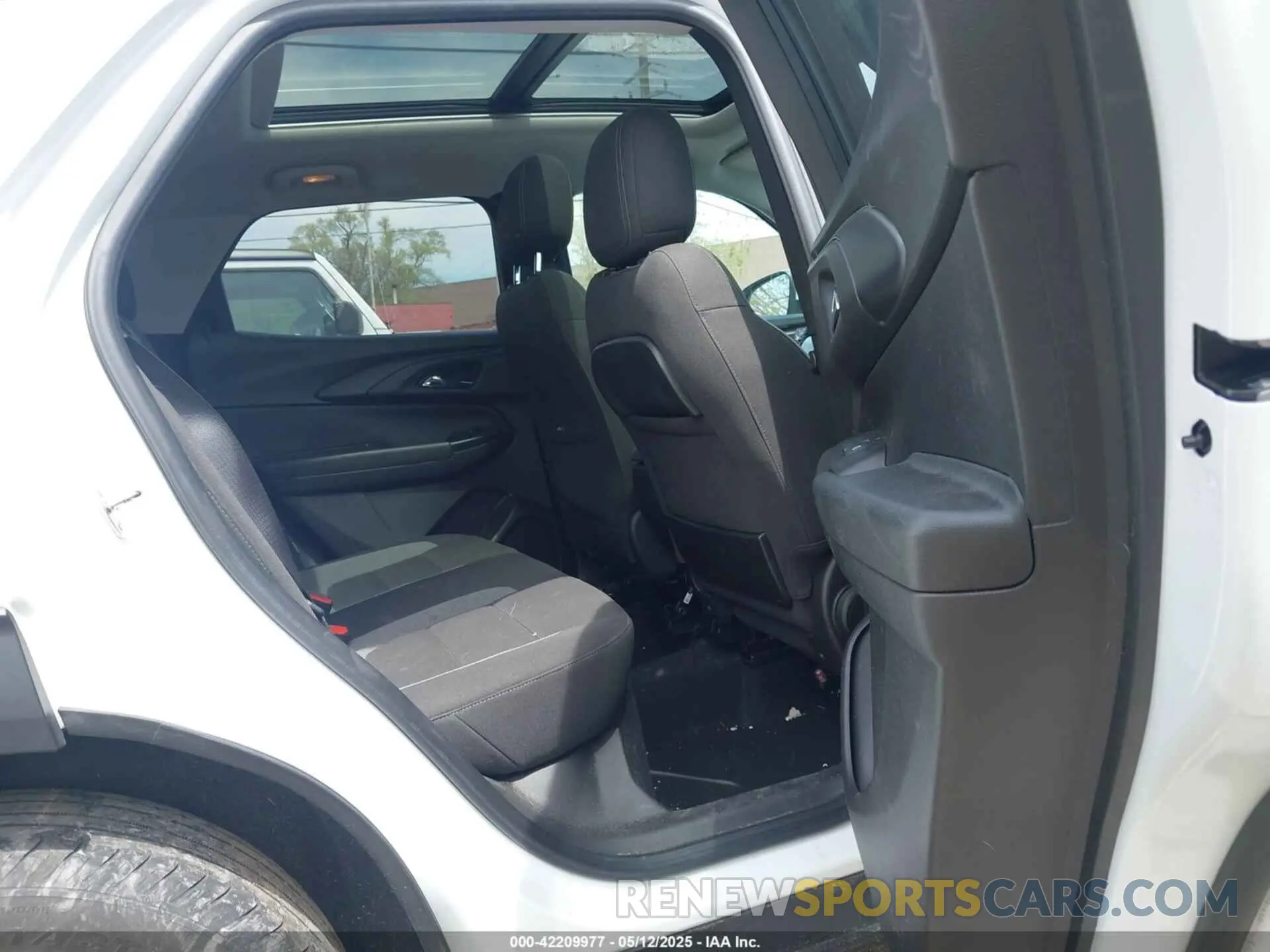 8 fotografías del automóvil dañado KL79MRSL5MB175410 CHEVROLET TRAILBLAZER 2021