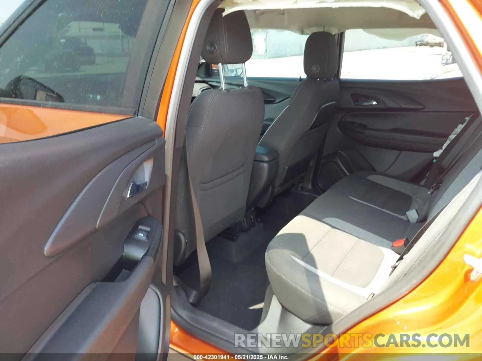 8 fotografías del automóvil dañado KL79MPS28NB115439 CHEVROLET TRAILBLAZER 2022