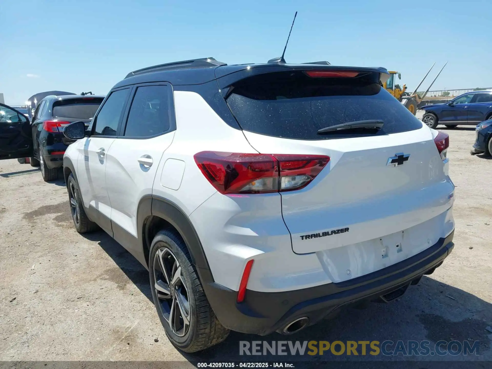 3 fotografías del automóvil dañado KL79MTSL6NB096424 CHEVROLET TRAILBLAZER 2022