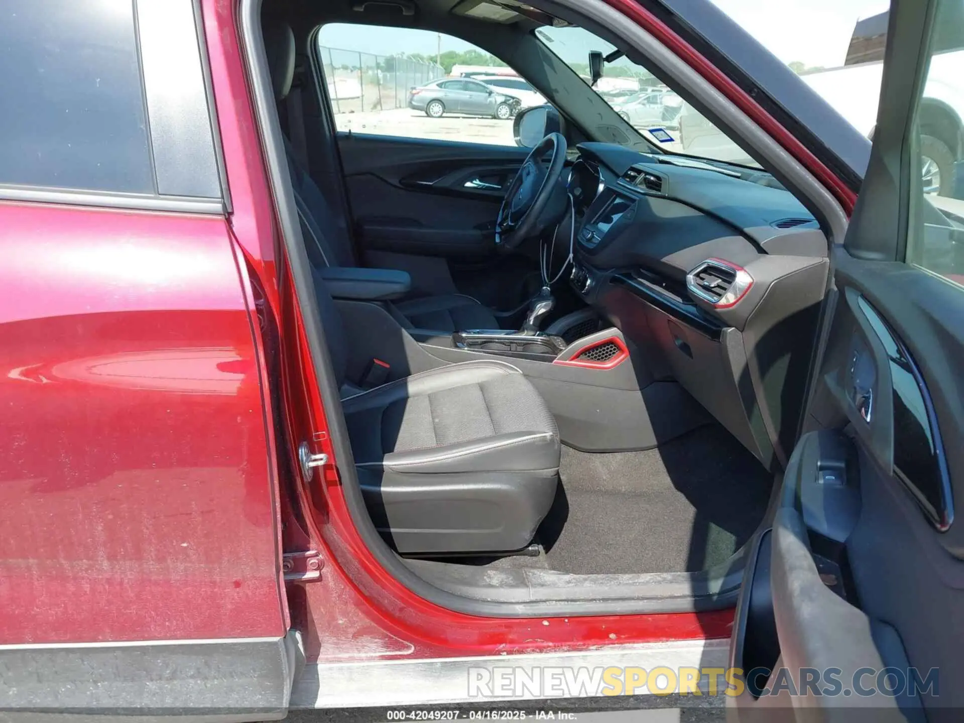 5 fotografías del automóvil dañado KL79MTSL7NB108094 CHEVROLET TRAILBLAZER 2022