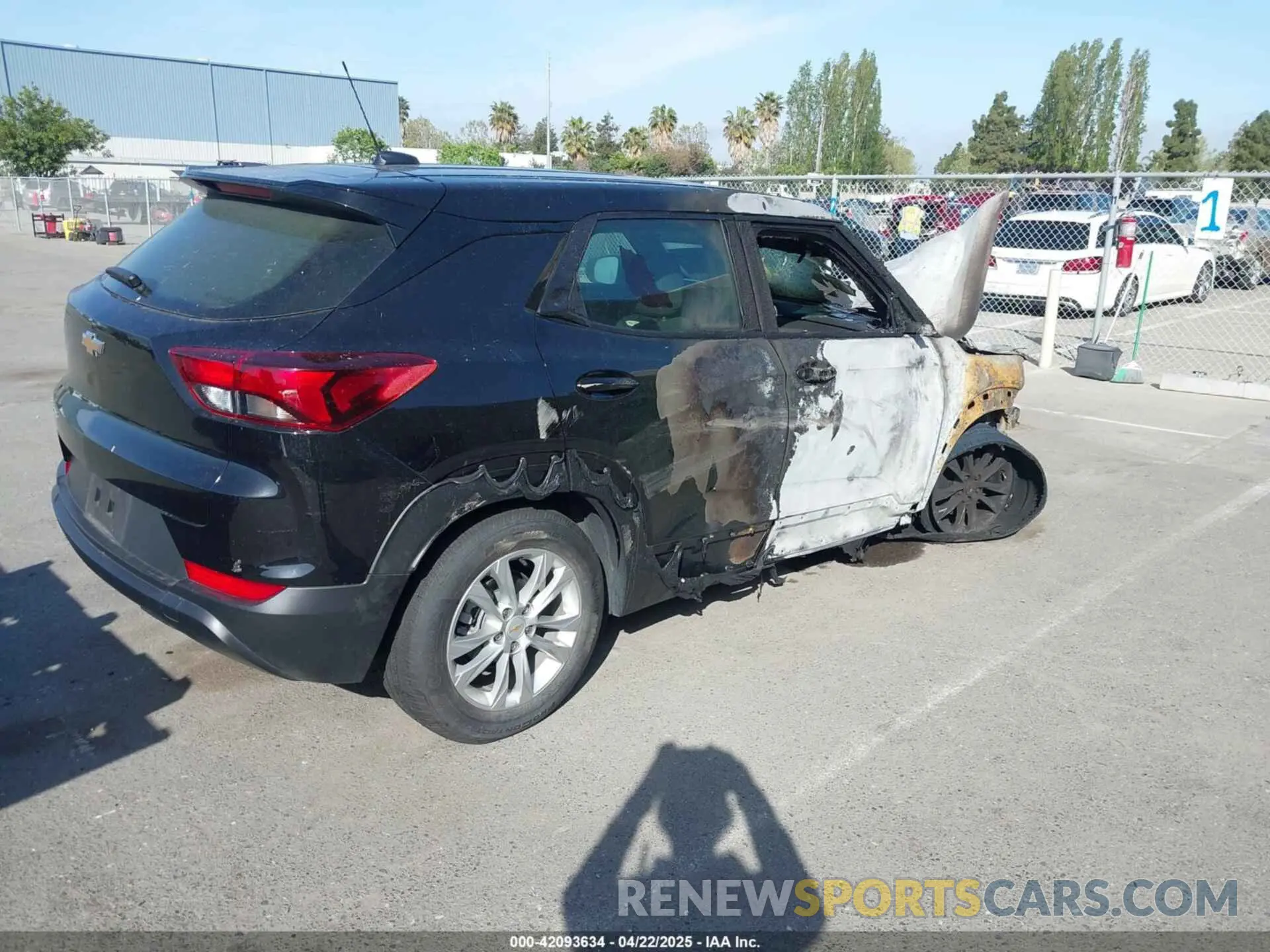 4 fotografías del automóvil dañado KL79MMS23PB201971 CHEVROLET TRAILBLAZER 2023