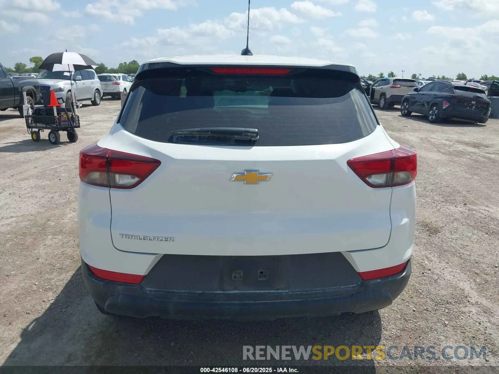 17 fotografías del automóvil dañado KL79MMS24PB168155 CHEVROLET TRAILBLAZER 2023