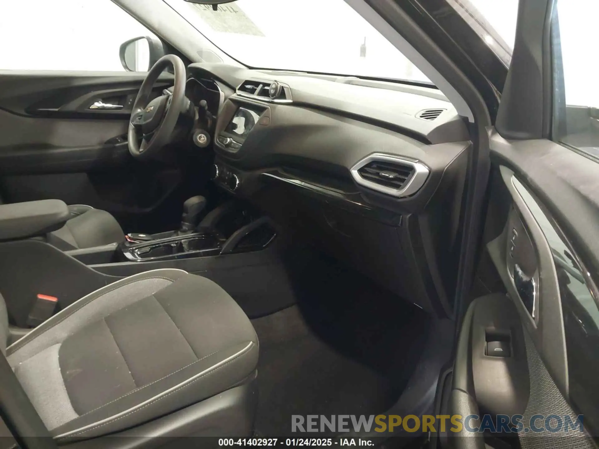 5 fotografías del automóvil dañado KL79MMS29PB204518 CHEVROLET TRAILBLAZER 2023