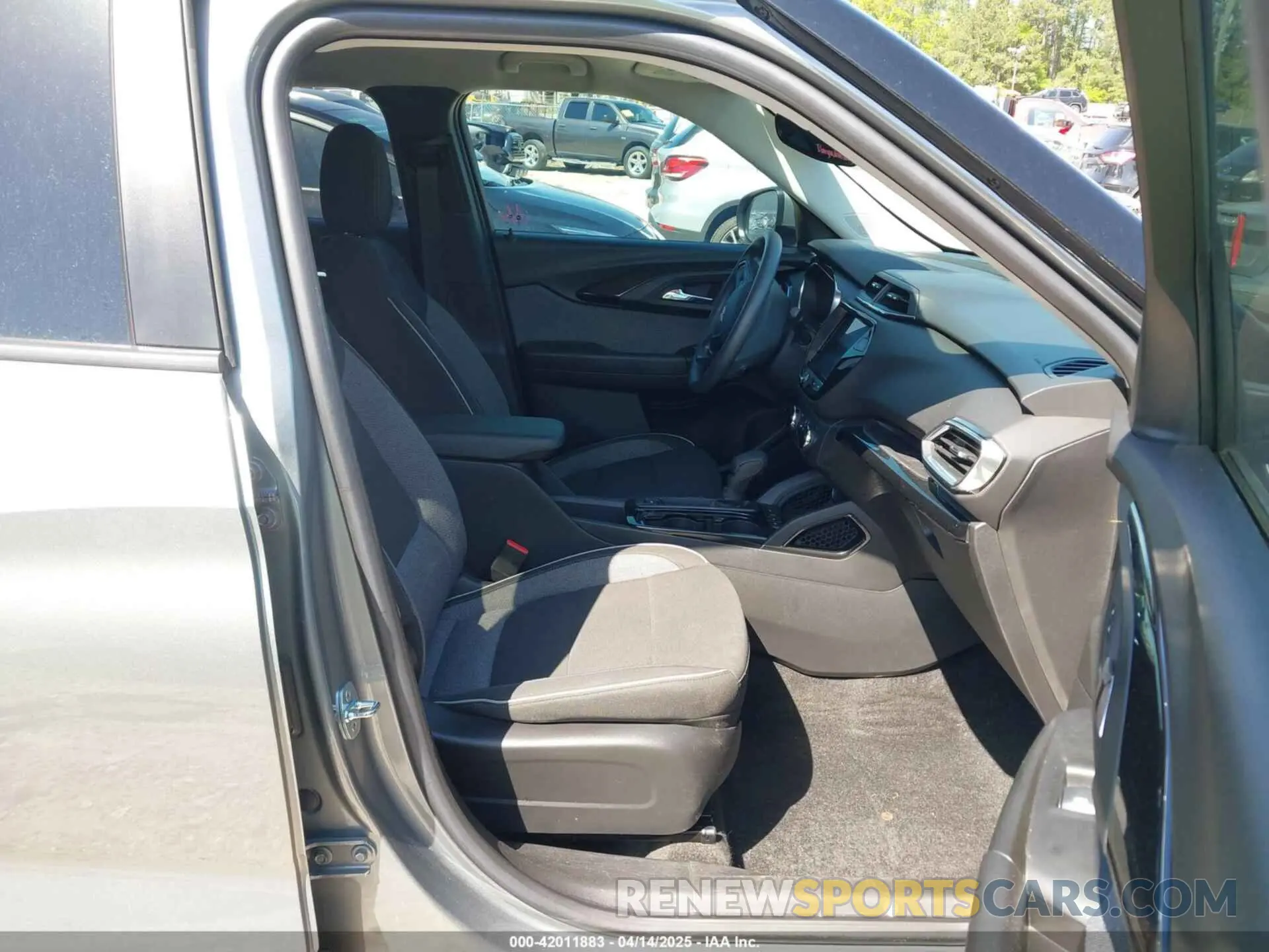 5 fotografías del automóvil dañado KL79MPSL3PB171963 CHEVROLET TRAILBLAZER 2023