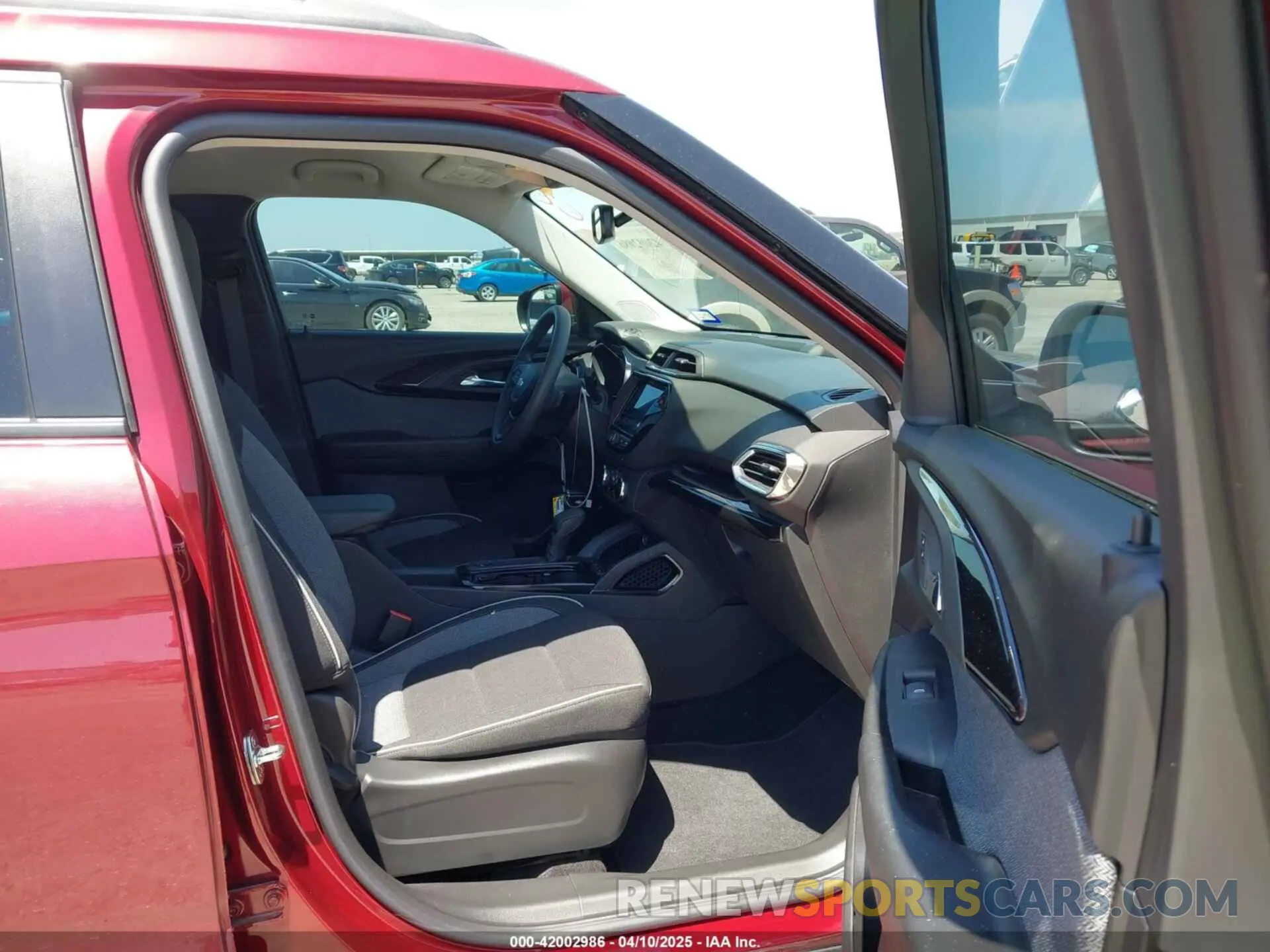 5 fotografías del automóvil dañado KL79MRSL5PB181812 CHEVROLET TRAILBLAZER 2023
