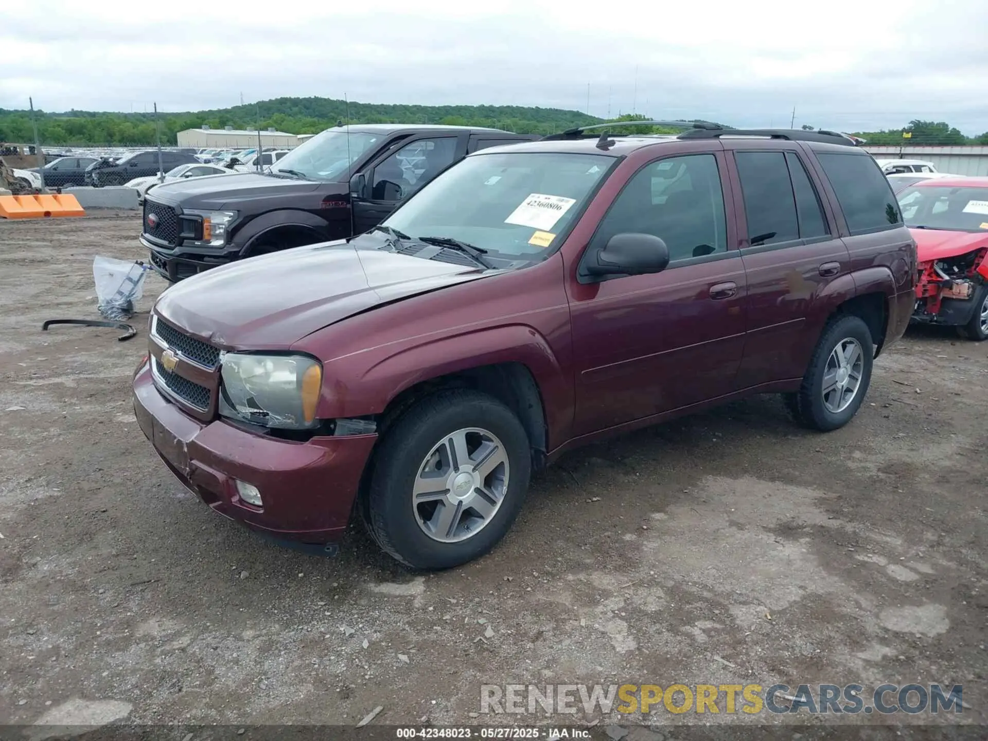2 fotografías del automóvil dañado KL79MTSL5PB180124 CHEVROLET TRAILBLAZER 2023