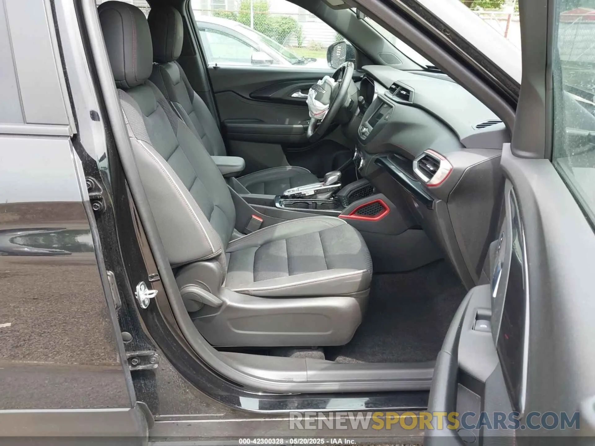 5 fotografías del automóvil dañado KL79MUSL1PB190042 CHEVROLET TRAILBLAZER 2023