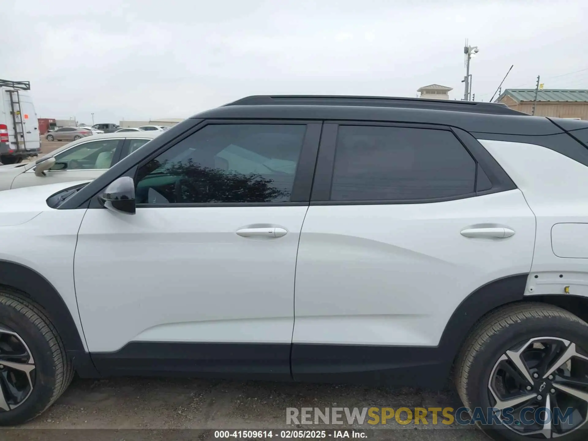 15 fotografías del automóvil dañado KL79MUSL3PB218665 CHEVROLET TRAILBLAZER 2023