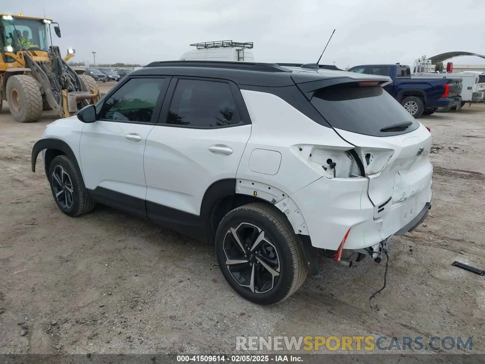 3 fotografías del automóvil dañado KL79MUSL3PB218665 CHEVROLET TRAILBLAZER 2023
