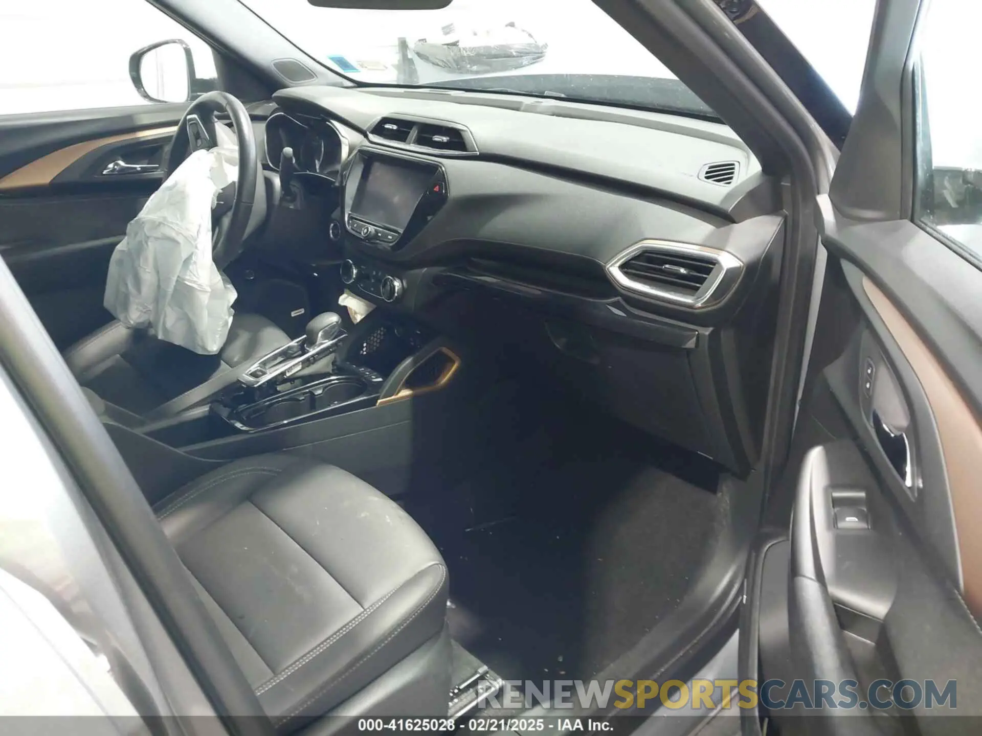 5 fotografías del automóvil dañado KL79MVSL2PB128901 CHEVROLET TRAILBLAZER 2023