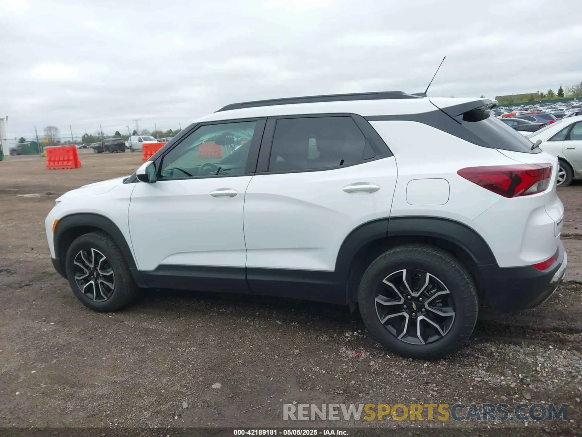 14 fotografías del automóvil dañado KL79MVSLXPB182477 CHEVROLET TRAILBLAZER 2023