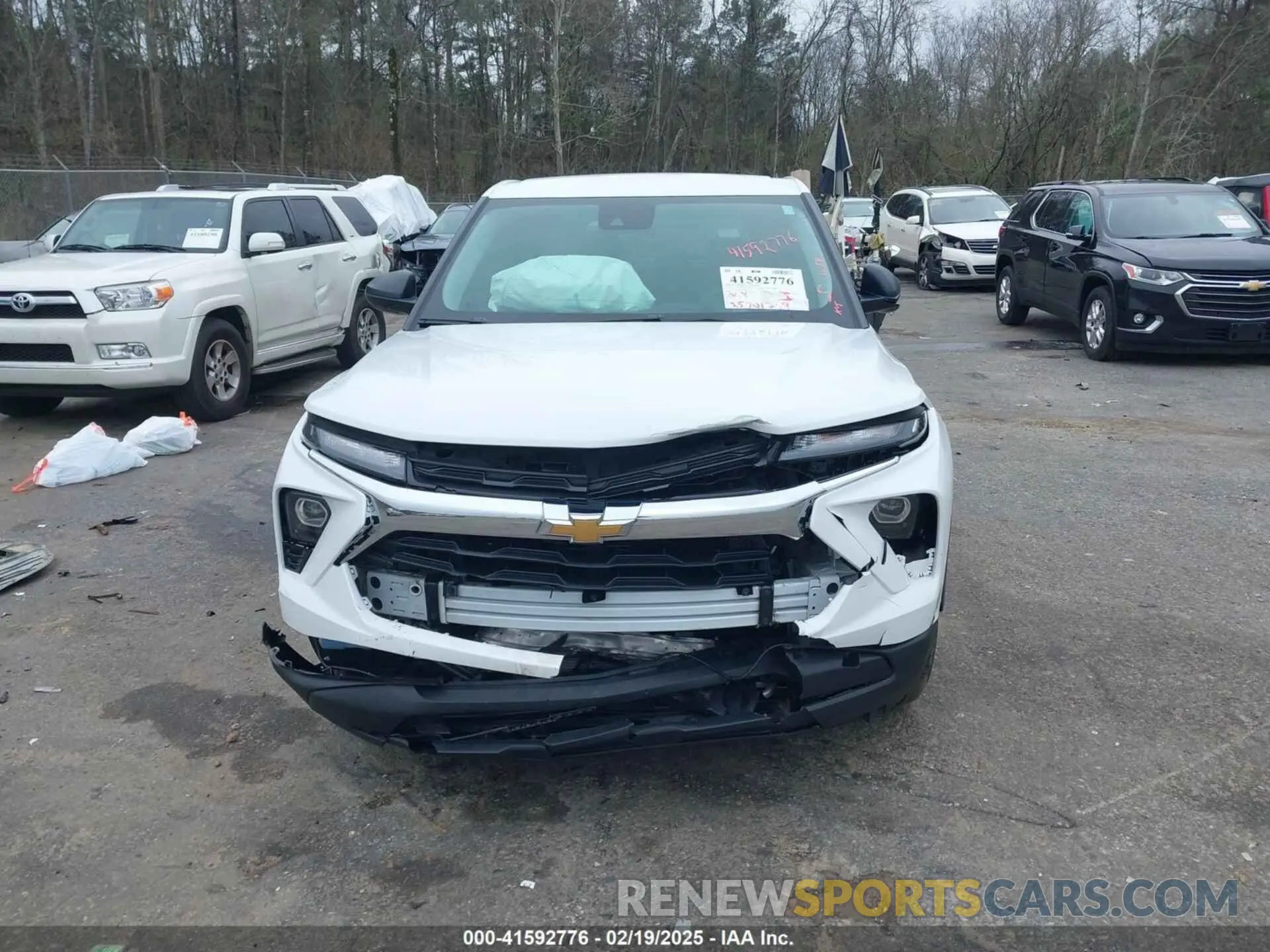12 fotografías del automóvil dañado KL79MMS23RB080183 CHEVROLET TRAILBLAZER 2024