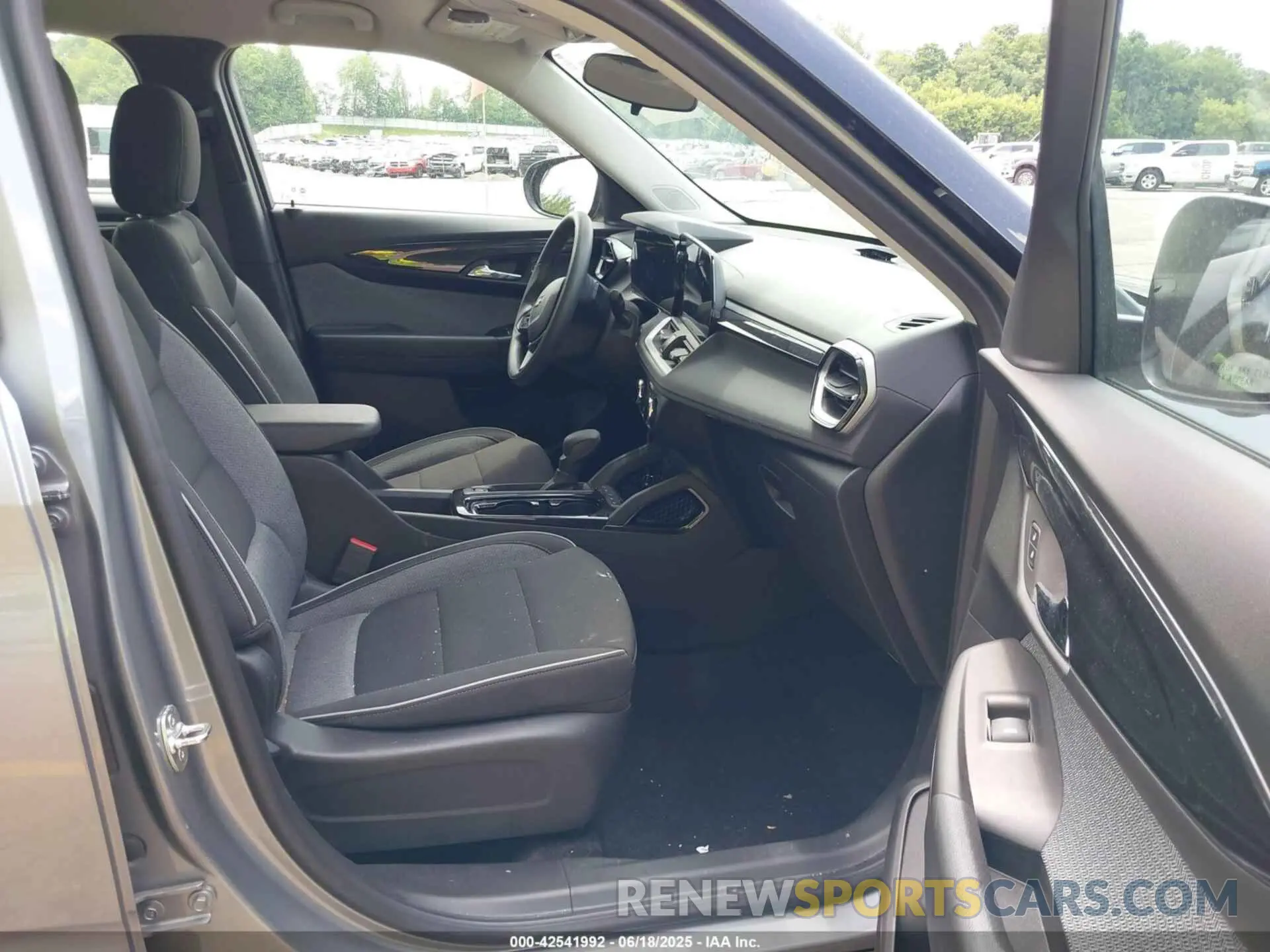 5 fotografías del automóvil dañado KL79MMSL2RB069605 CHEVROLET TRAILBLAZER 2024