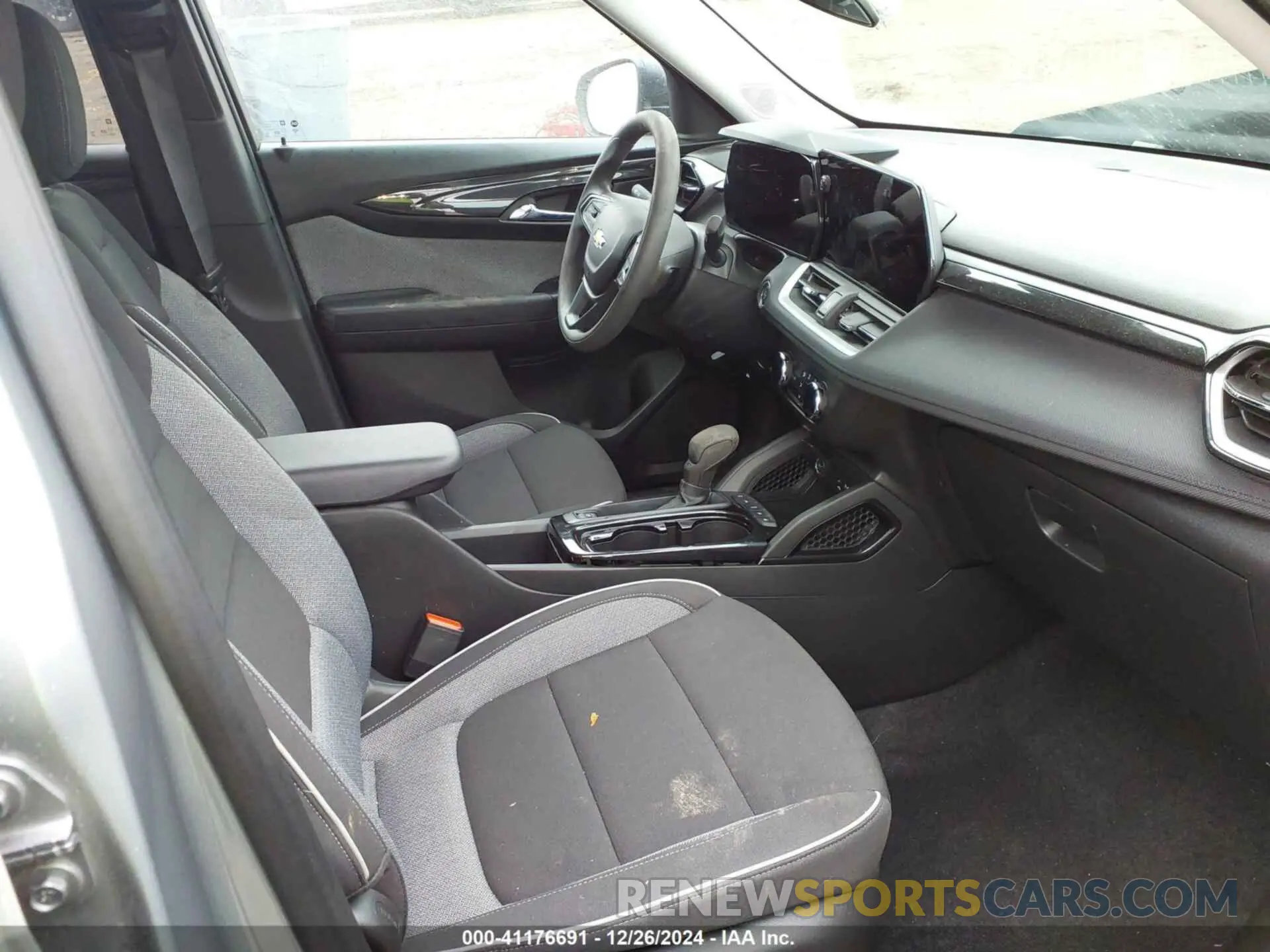 5 fotografías del automóvil dañado KL79MMSL3RB203036 CHEVROLET TRAILBLAZER 2024