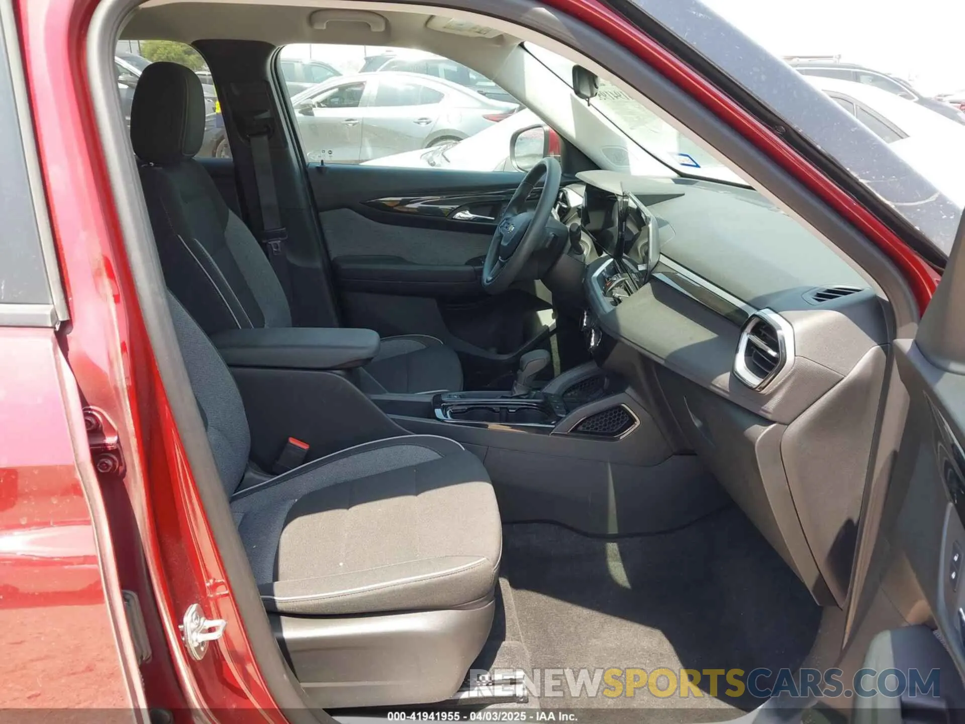 5 fotografías del automóvil dañado KL79MPS20RB092826 CHEVROLET TRAILBLAZER 2024