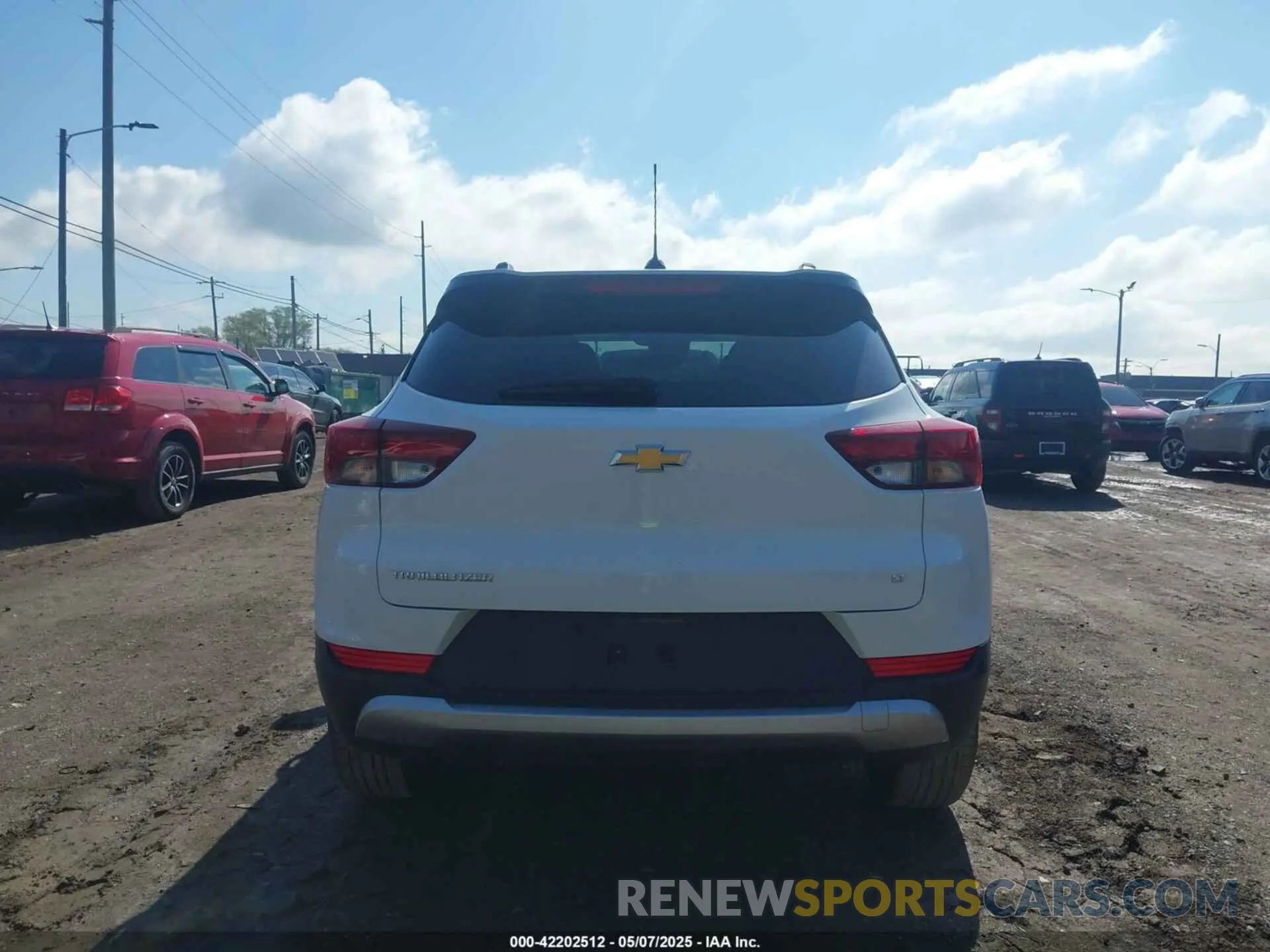 15 fotografías del automóvil dañado KL79MPS23RB053969 CHEVROLET TRAILBLAZER 2024