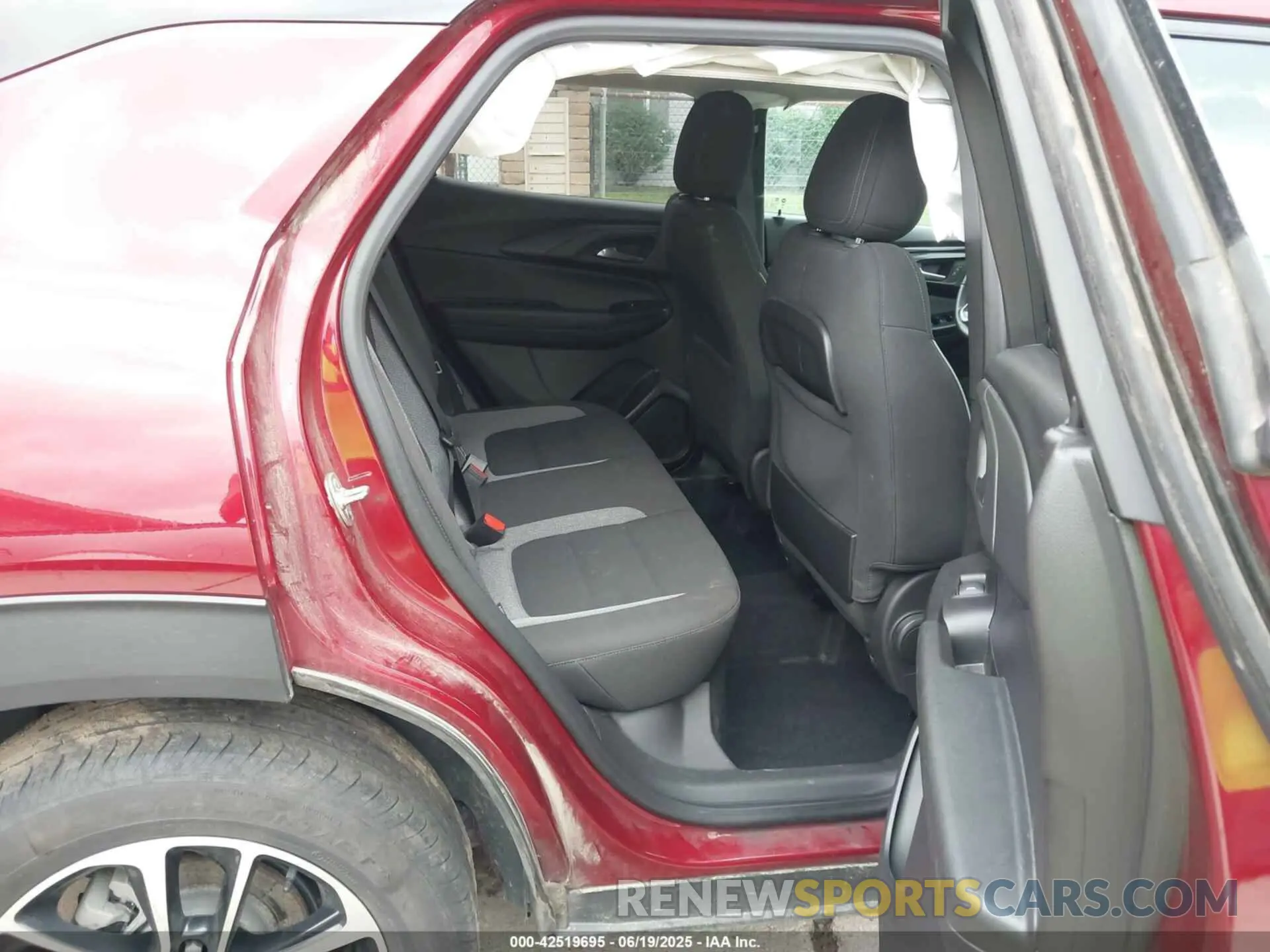 8 fotografías del automóvil dañado KL79MRSL5RB108524 CHEVROLET TRAILBLAZER 2024