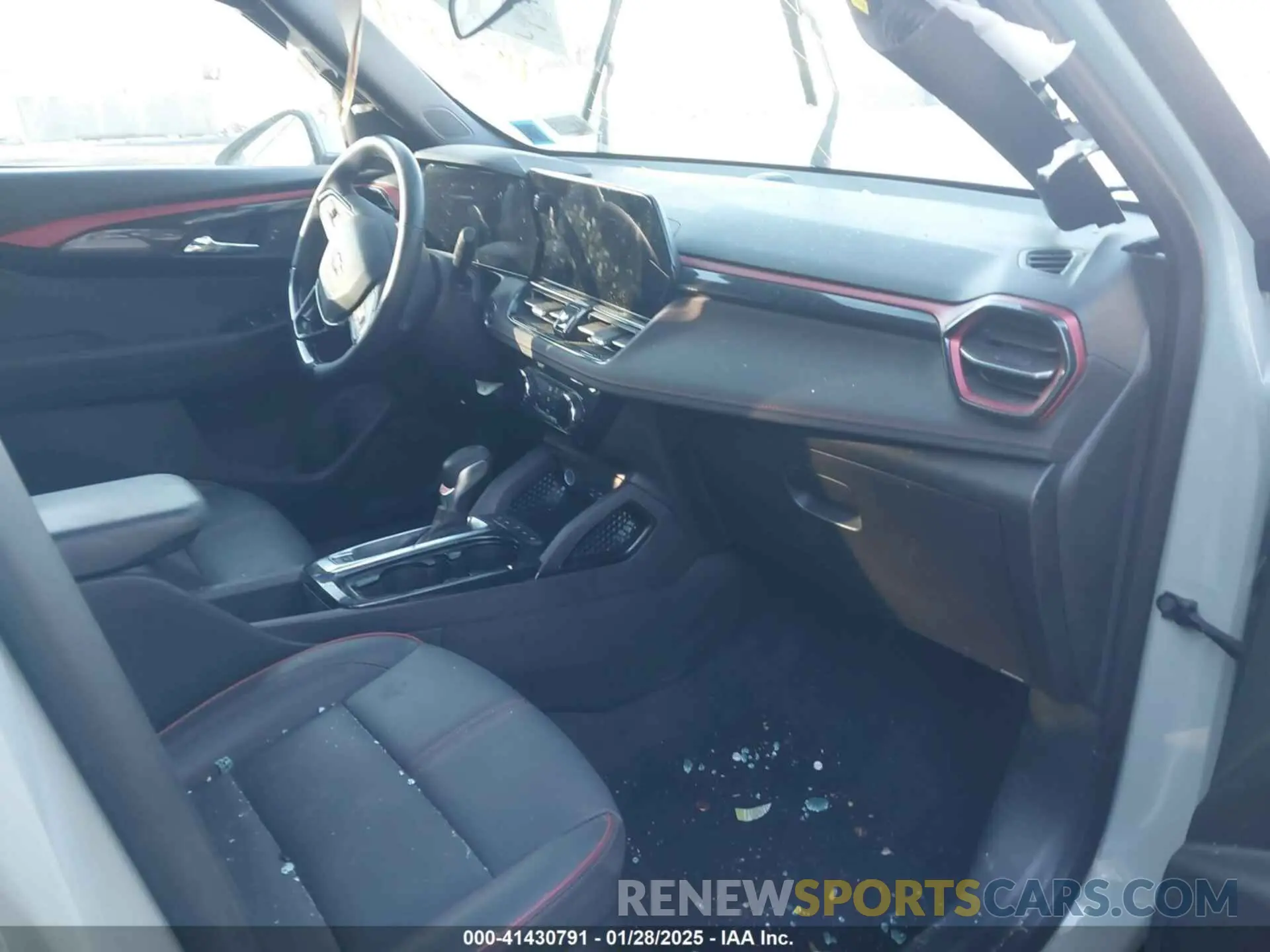 5 fotografías del automóvil dañado KL79MTSLXRB087943 CHEVROLET TRAILBLAZER 2024