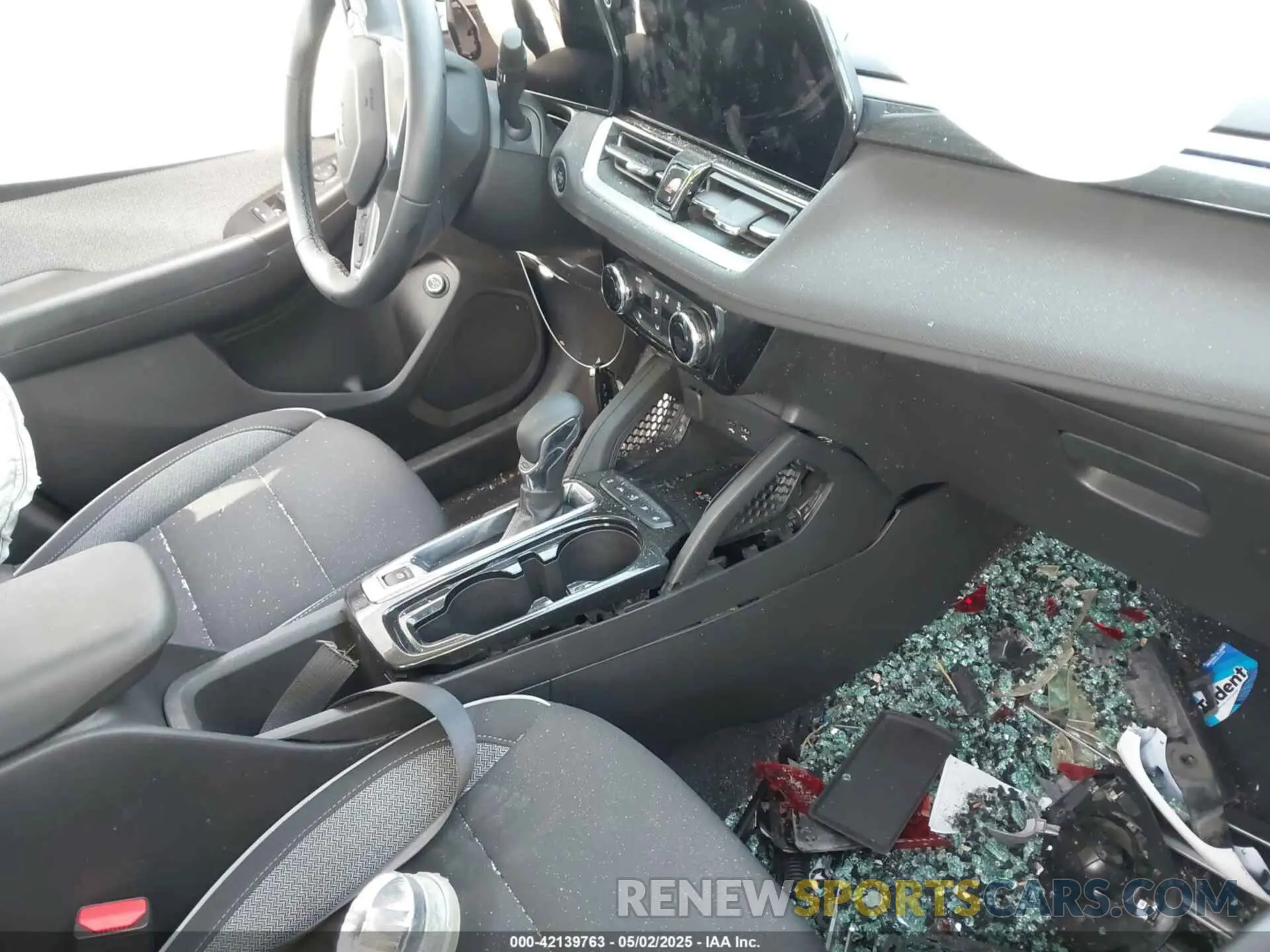 5 fotografías del automóvil dañado KL79MPSL5SB054832 CHEVROLET TRAILBLAZER 2025