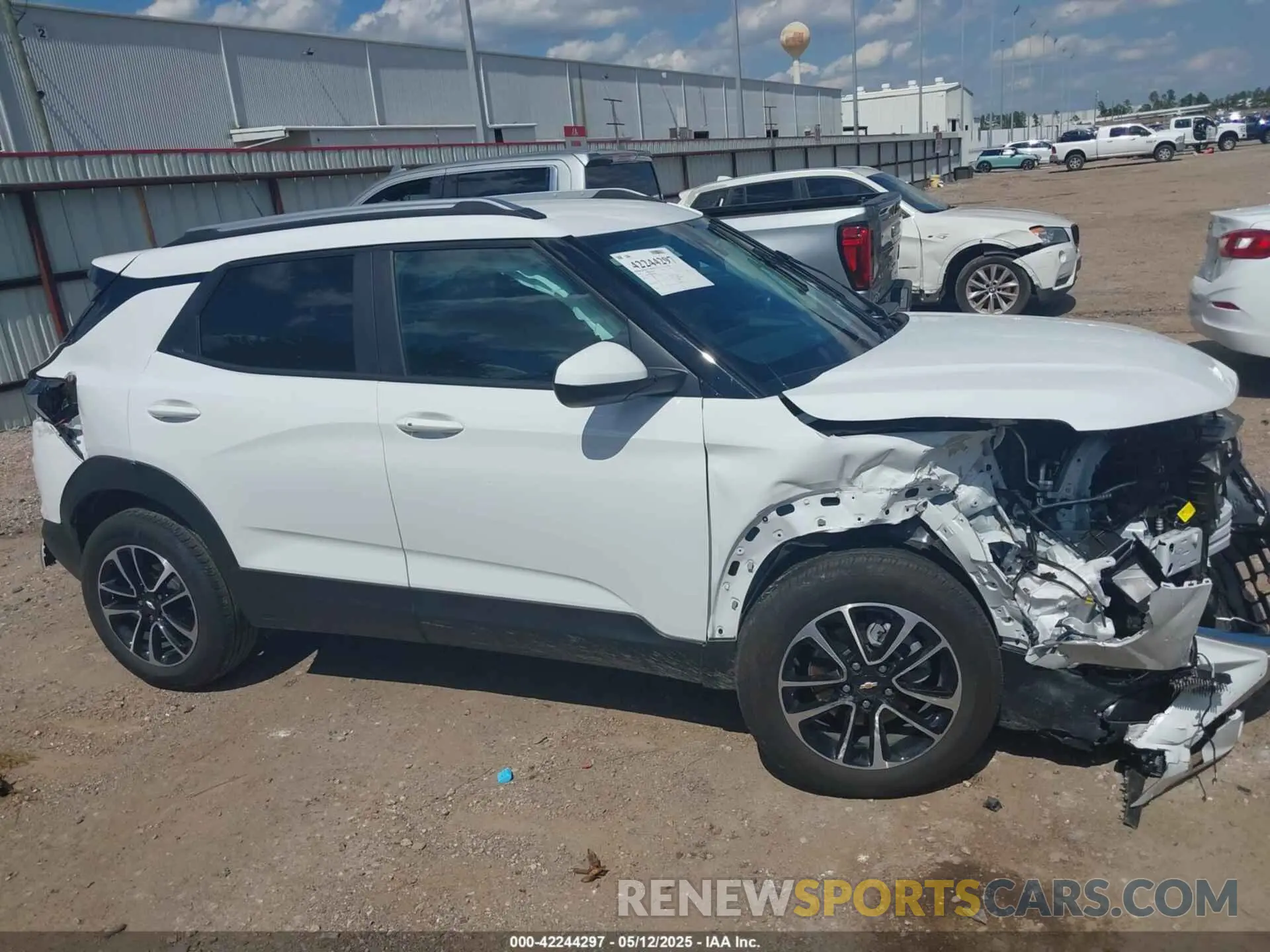 14 fotografías del automóvil dañado KL79MPSP8SB086368 CHEVROLET TRAILBLAZER 2025