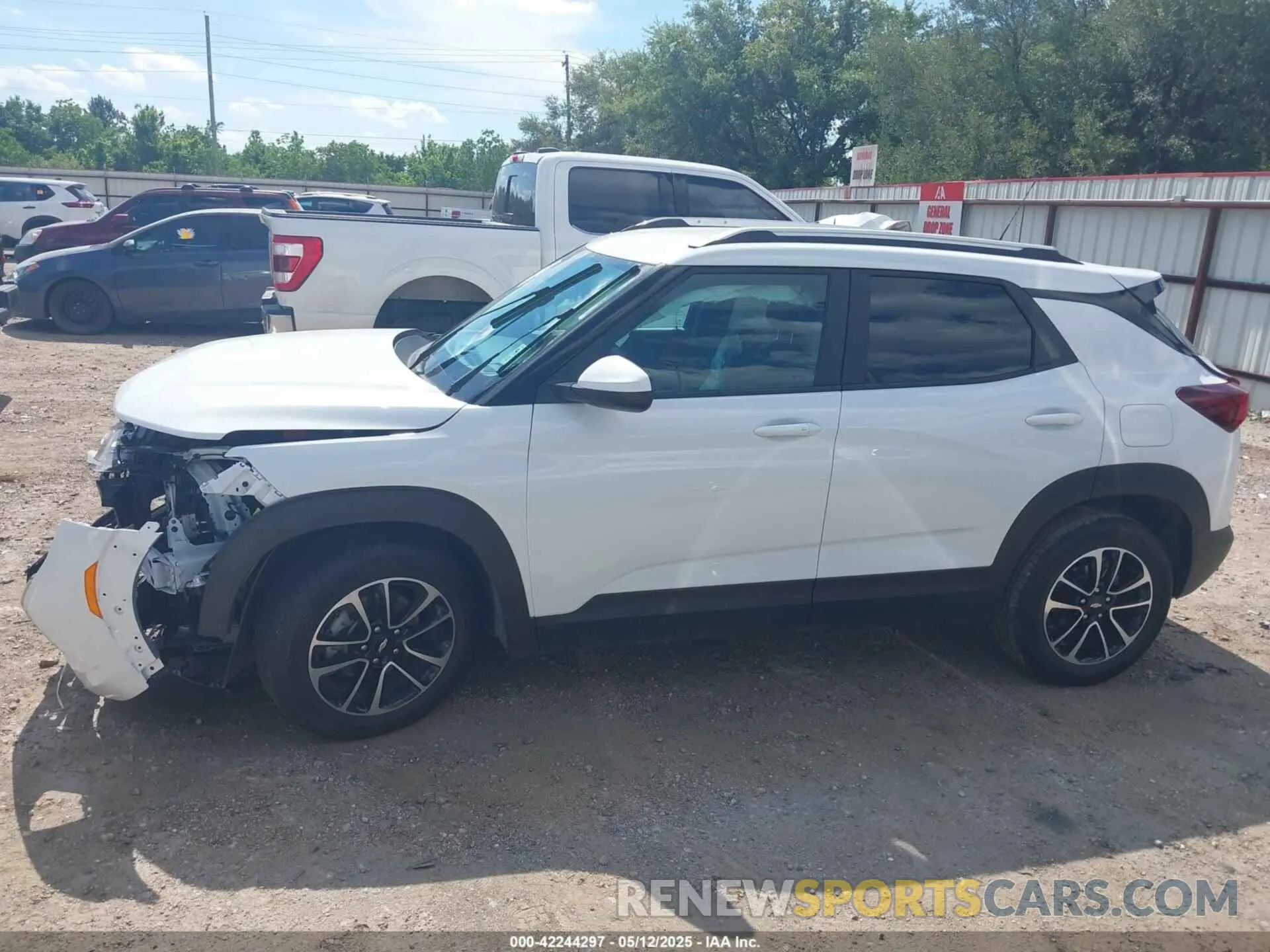 15 fotografías del automóvil dañado KL79MPSP8SB086368 CHEVROLET TRAILBLAZER 2025