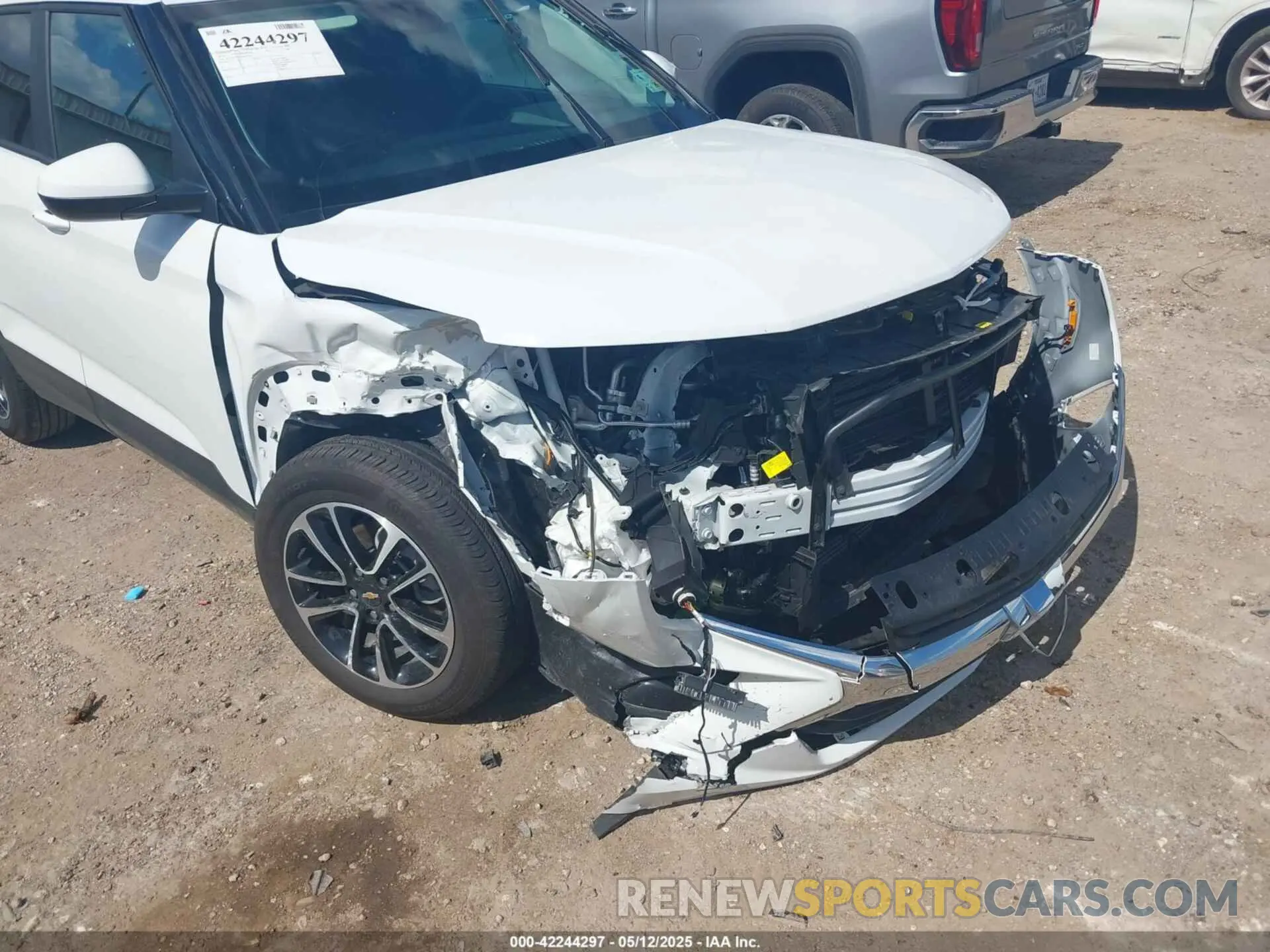 19 fotografías del automóvil dañado KL79MPSP8SB086368 CHEVROLET TRAILBLAZER 2025
