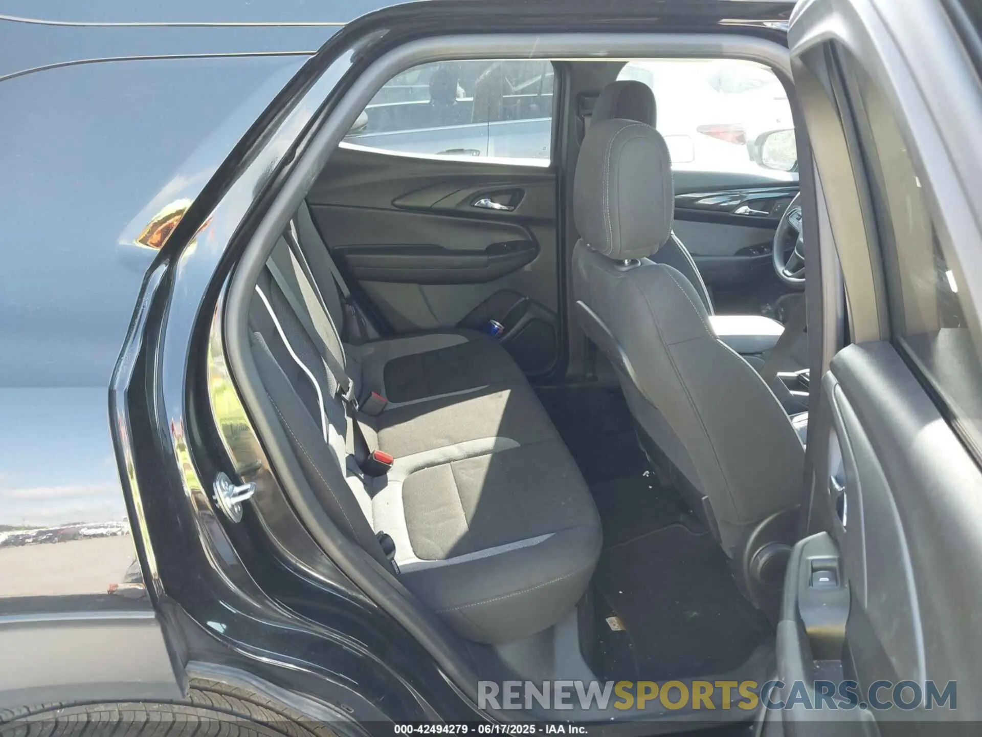 8 fotografías del automóvil dañado KL79MRSL4SB048659 CHEVROLET TRAILBLAZER 2025