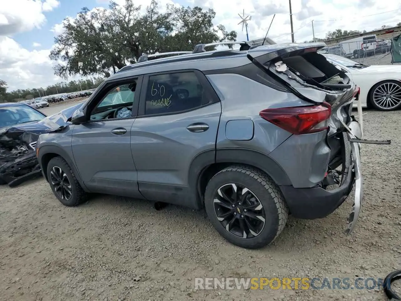 2 fotografías del automóvil dañado KL79MPS24MB152714 CHEVROLET TRAILBLZR 2021