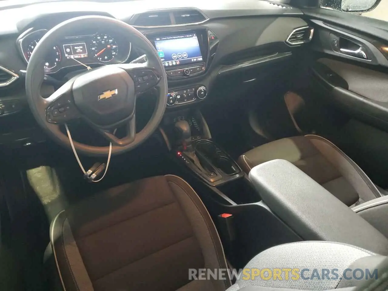 8 fotografías del automóvil dañado KL79MRSL5MB023546 CHEVROLET TRAILBLZR 2021