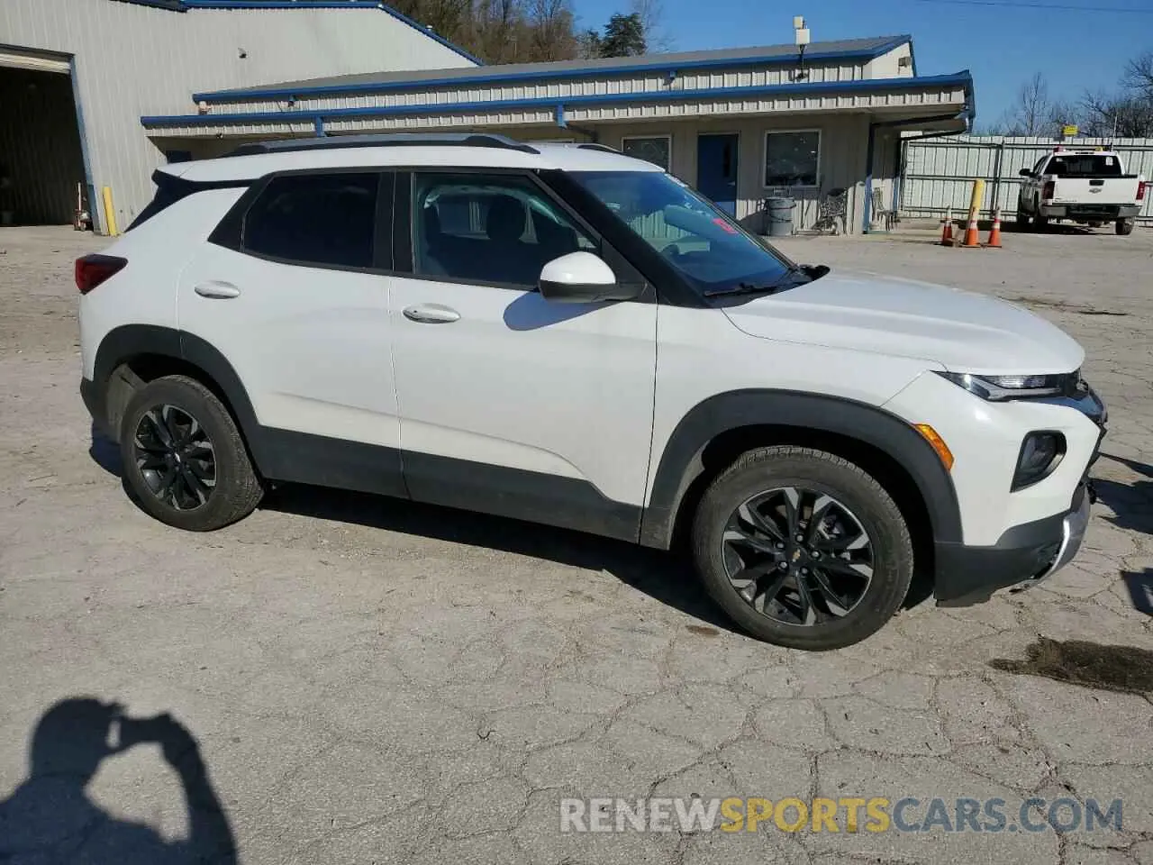 4 fotografías del automóvil dañado KL79MRSLXMB033585 CHEVROLET TRAILBLZR 2021