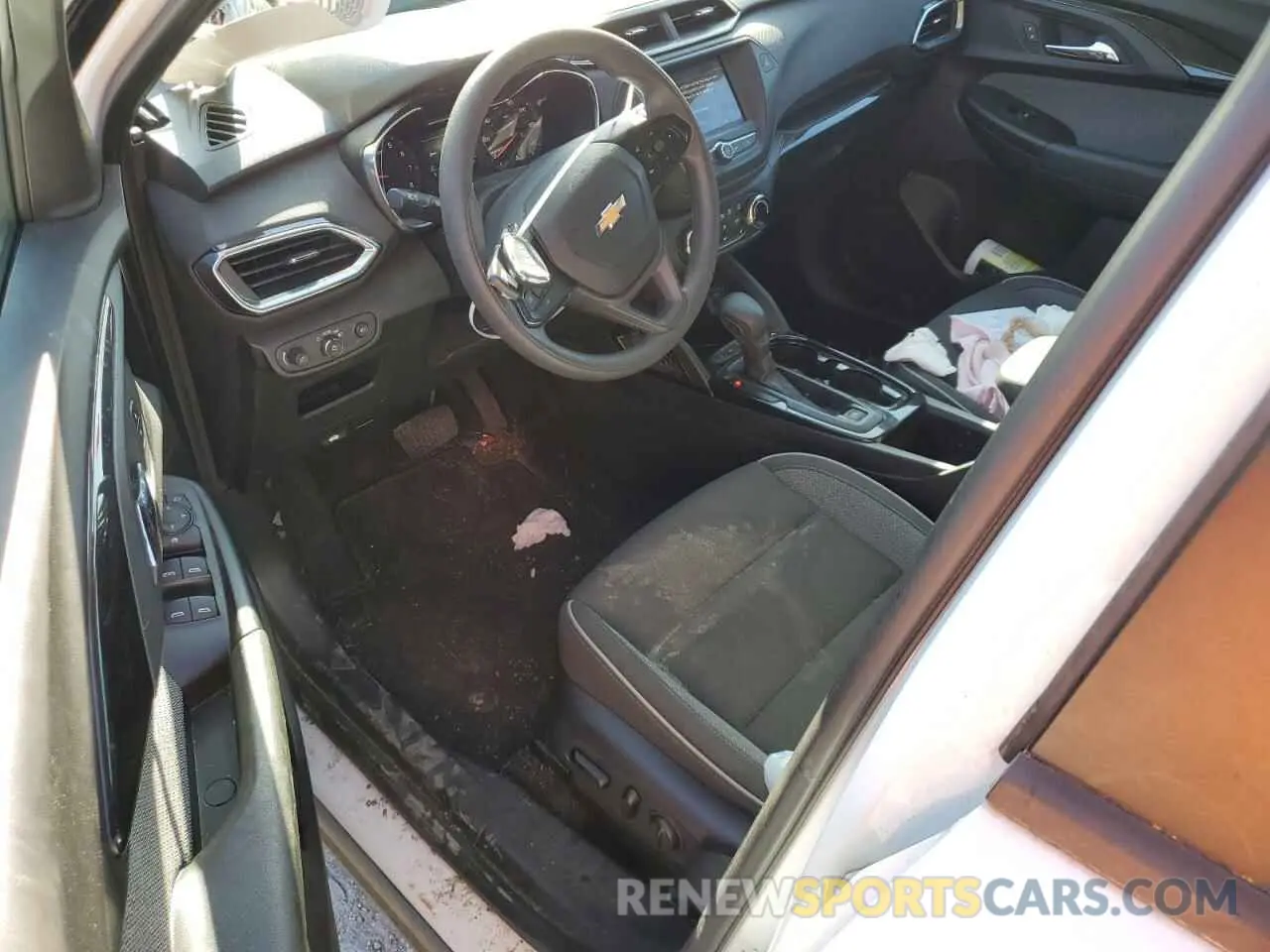 8 fotografías del automóvil dañado KL79MRSLXMB033585 CHEVROLET TRAILBLZR 2021